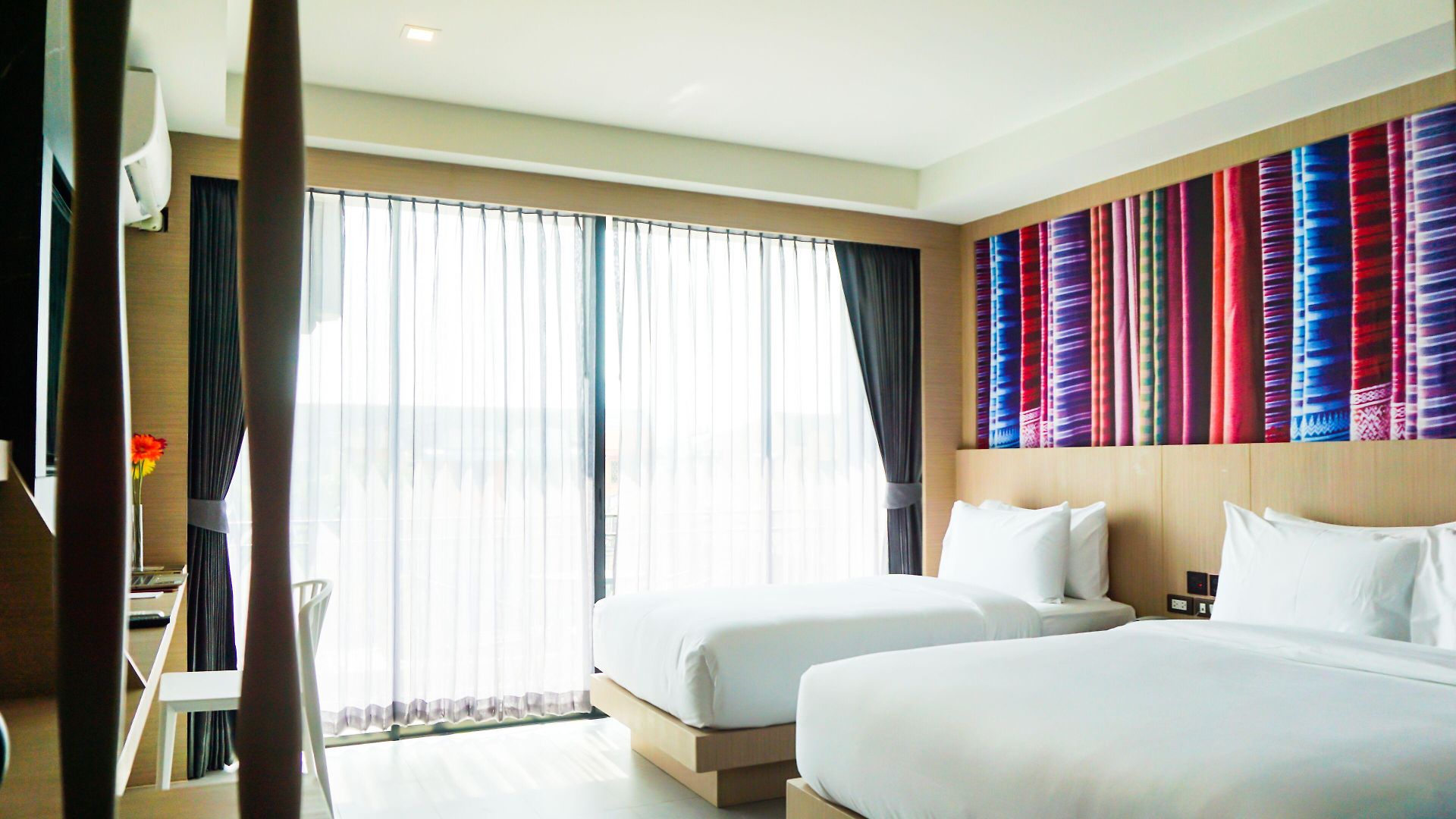 Glow โรงแรม