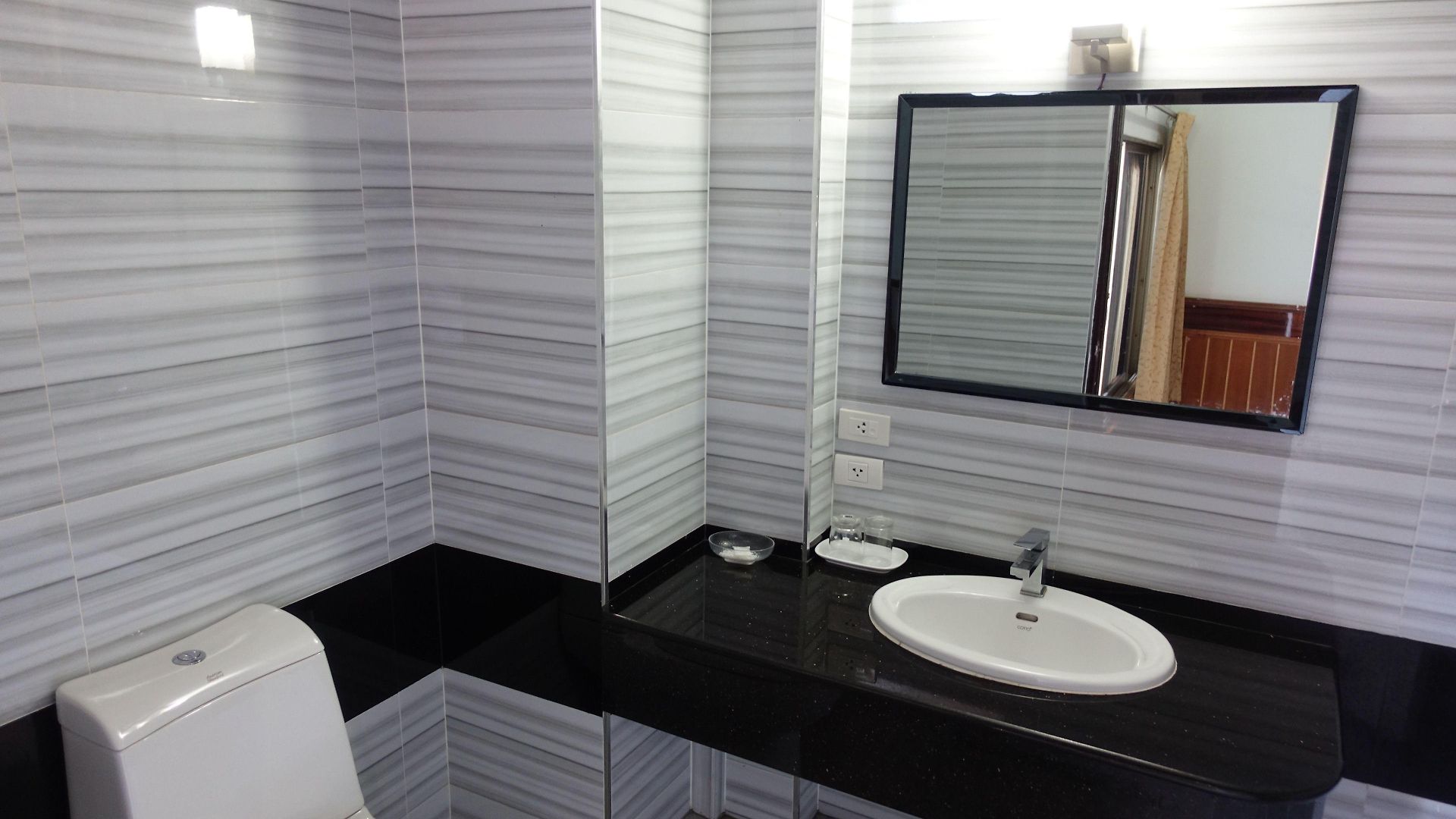 Serene โรงแรม