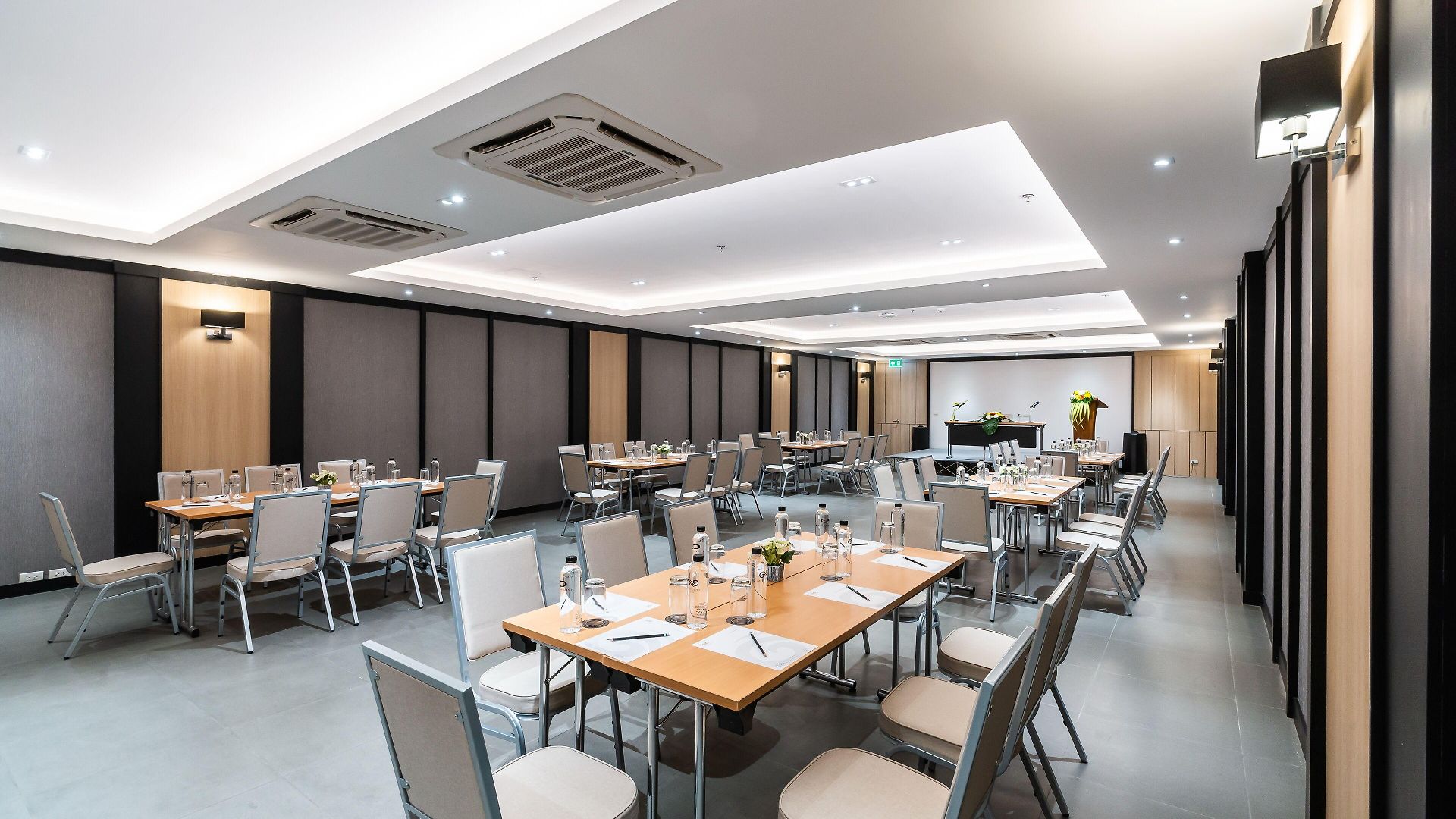 โรงแรม One Patio - Sha Extra Pattaya