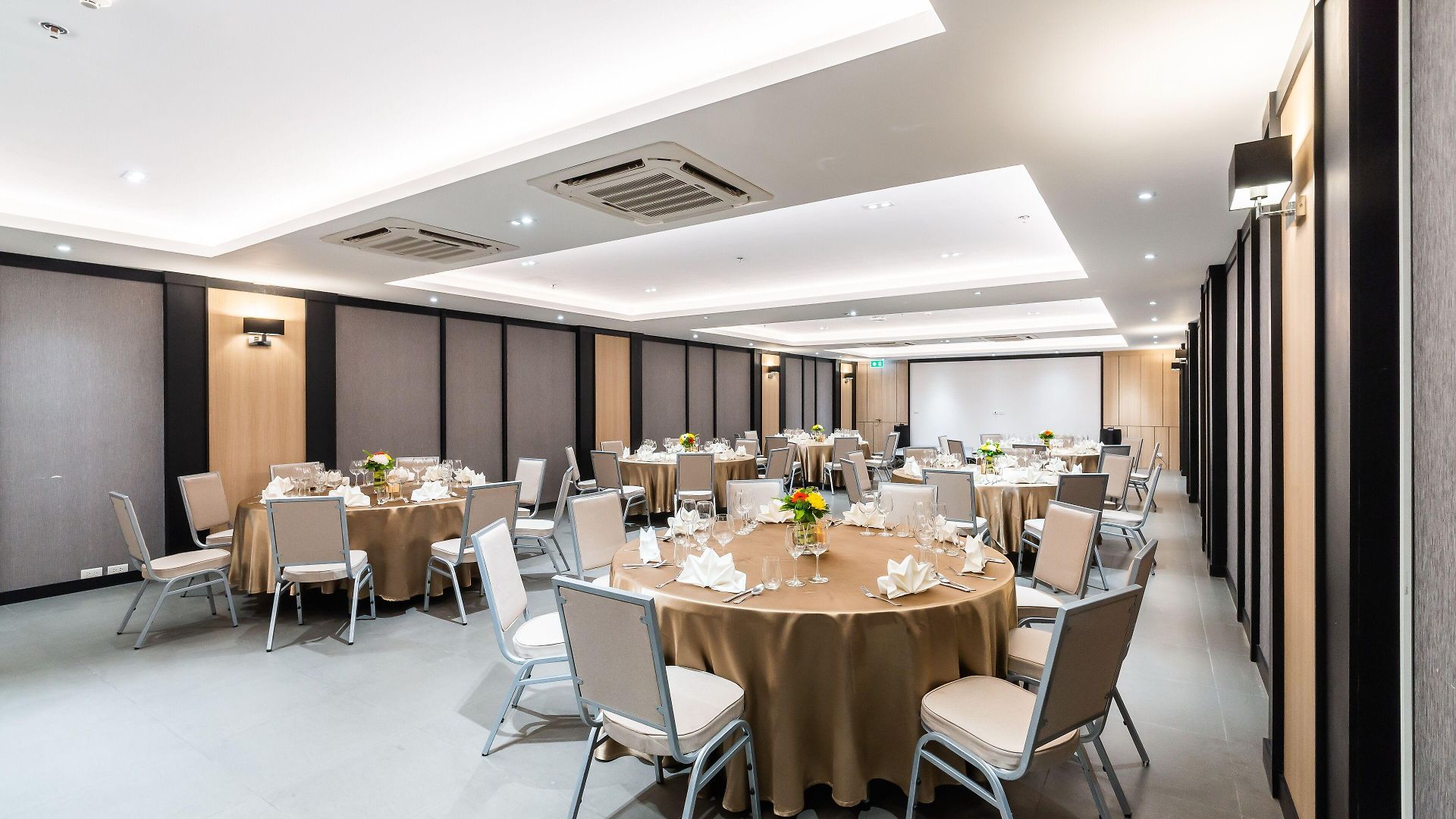 โรงแรม One Patio - Sha Extra 5*