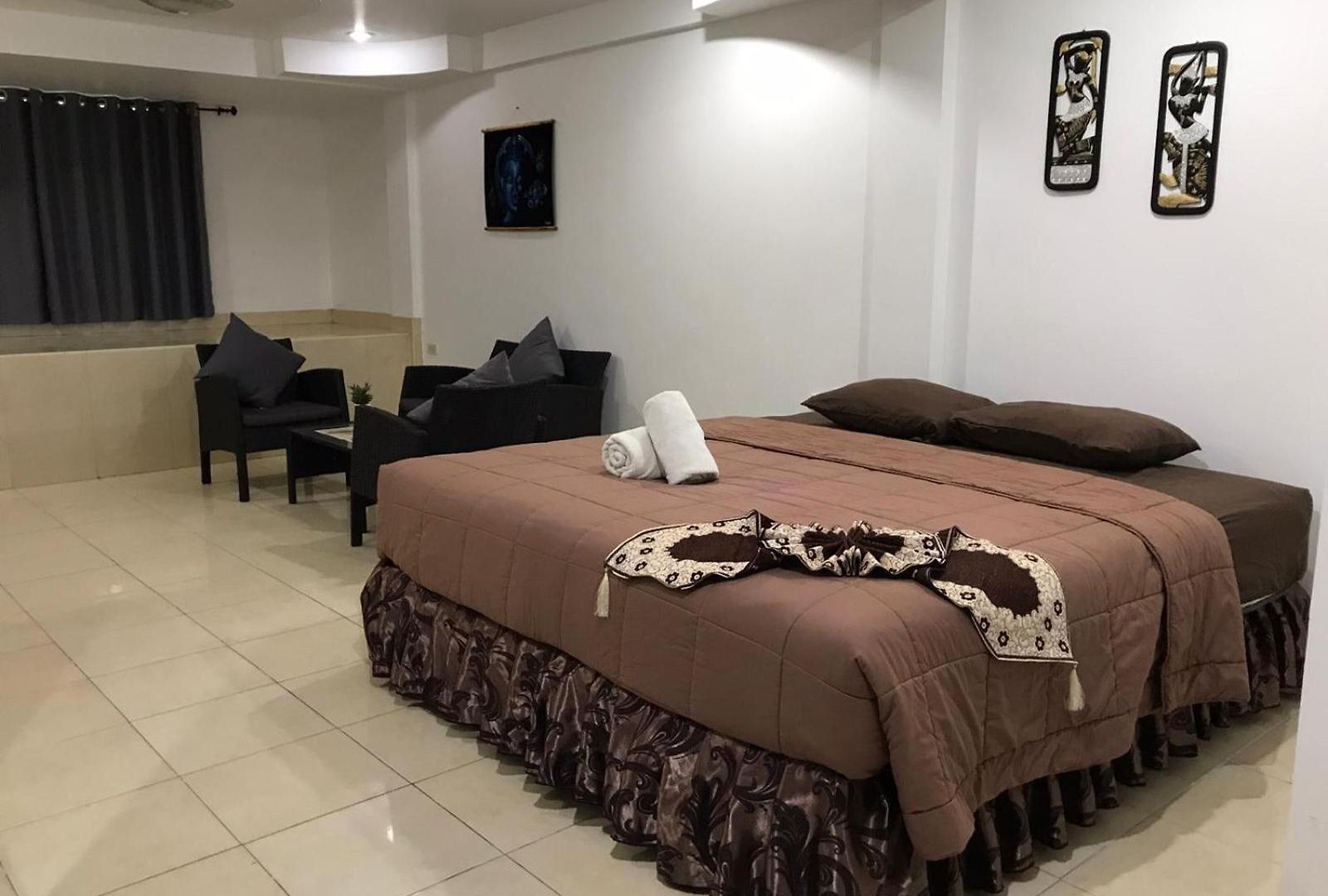 โรงแรม Secrets - 2*