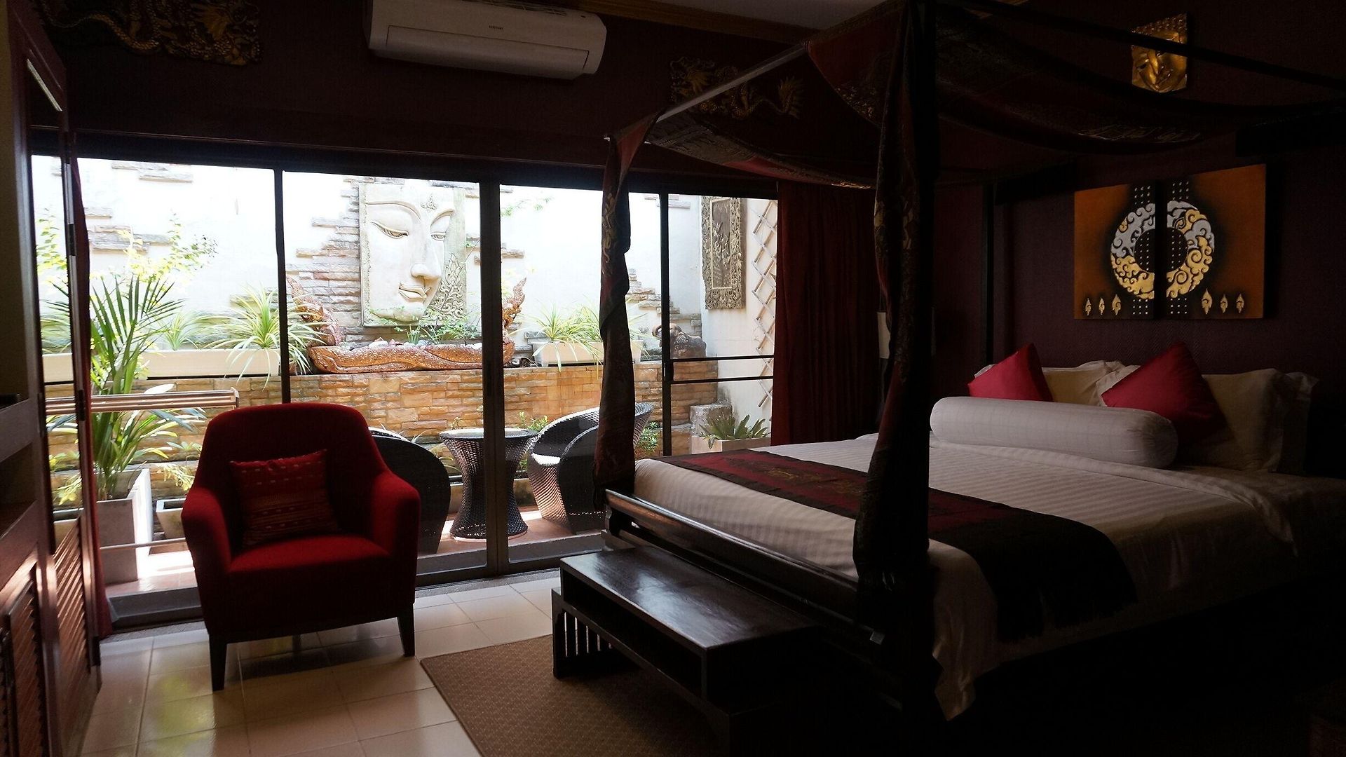 โรงแรม Leprive Pattaya