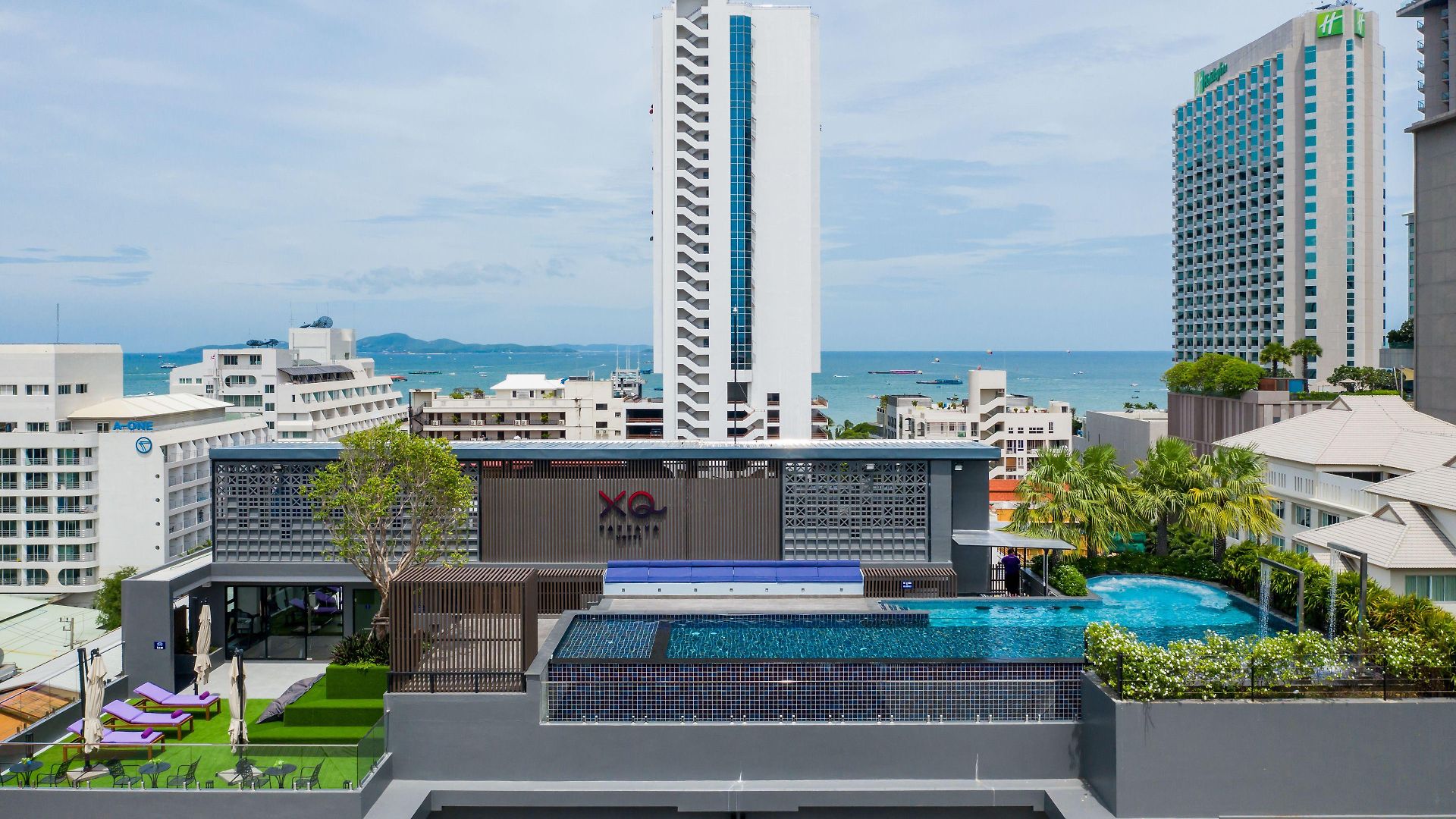 Xq 4*