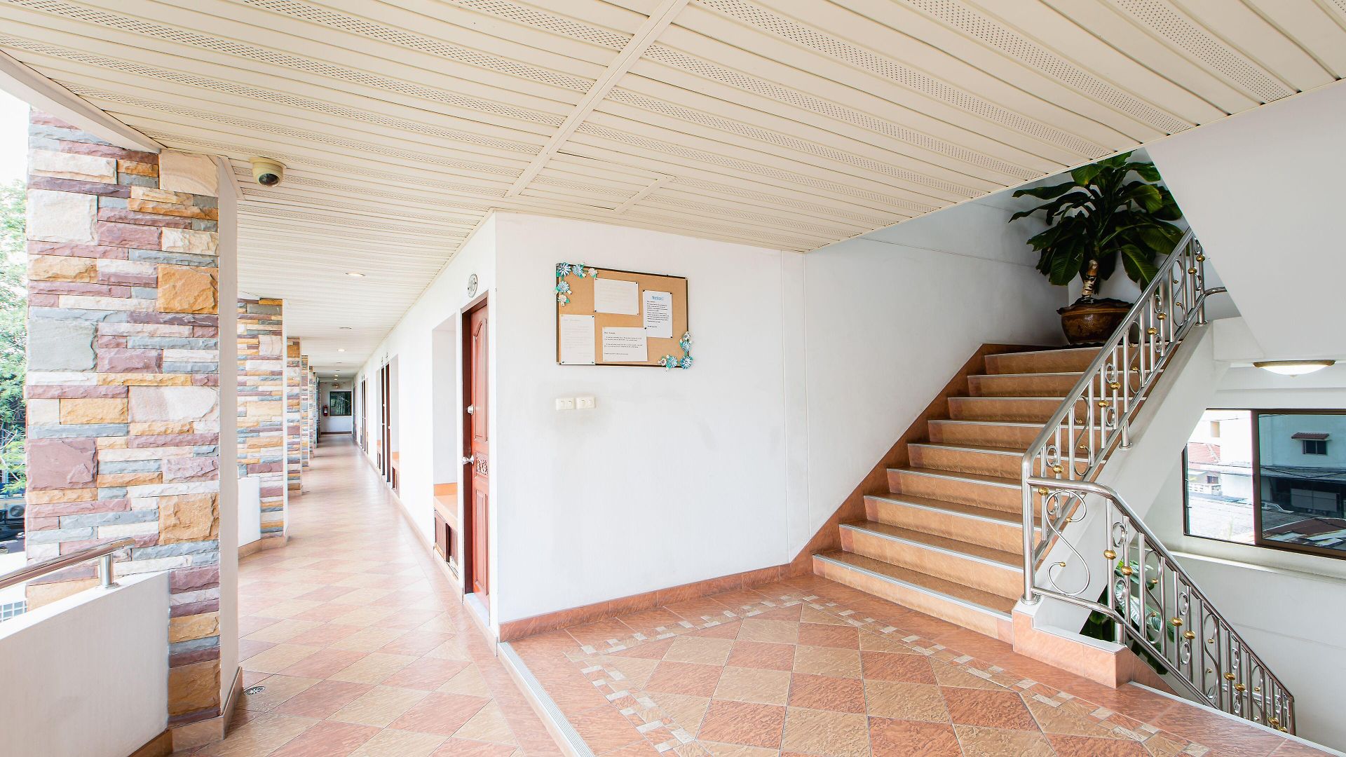 Selina Place โรงแรม