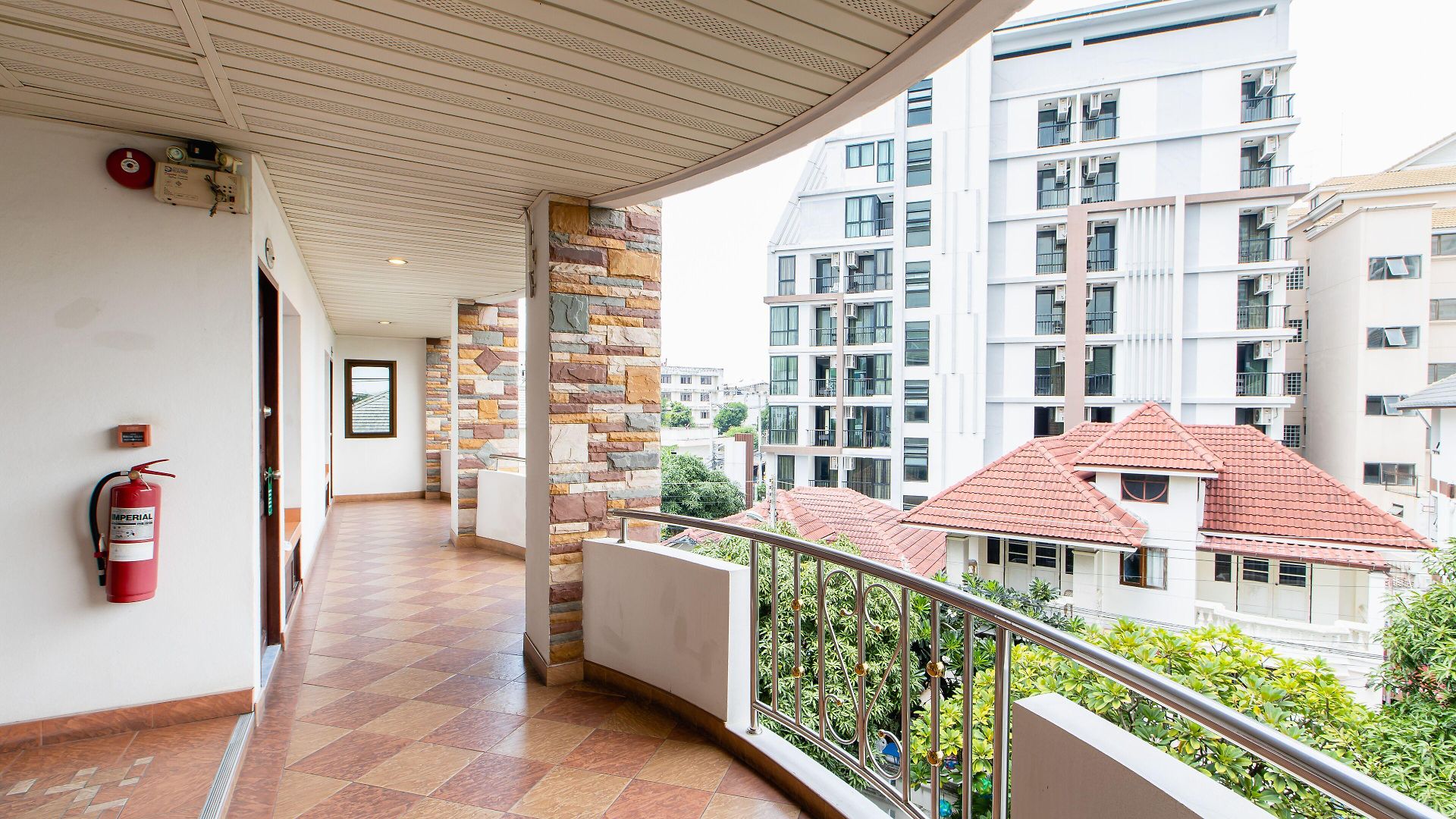 Selina Place 3*