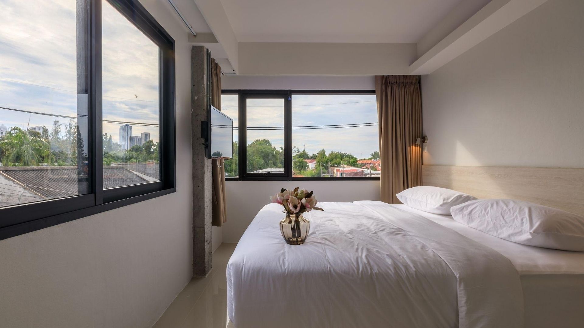 Prima House Pattaya. 4*