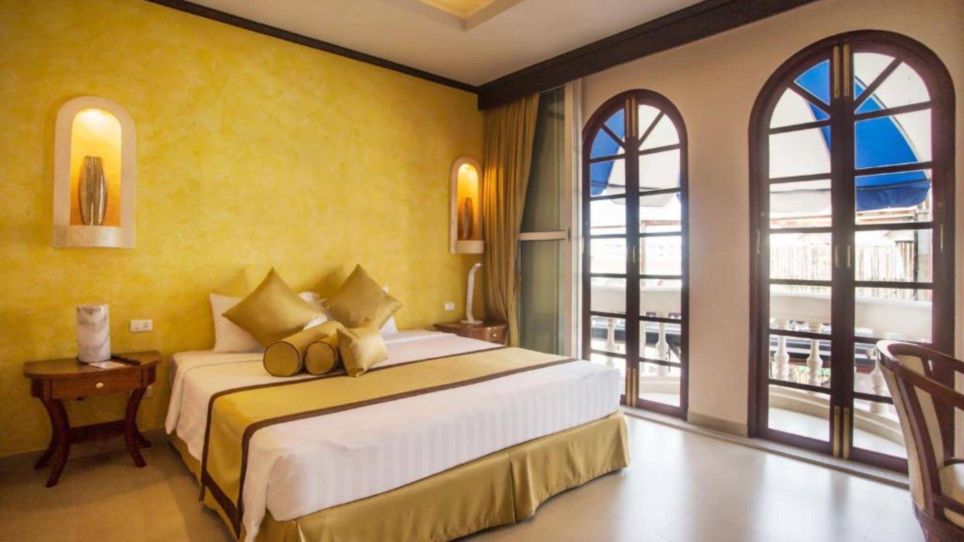โรงแรม Poseidon Boutique 3*