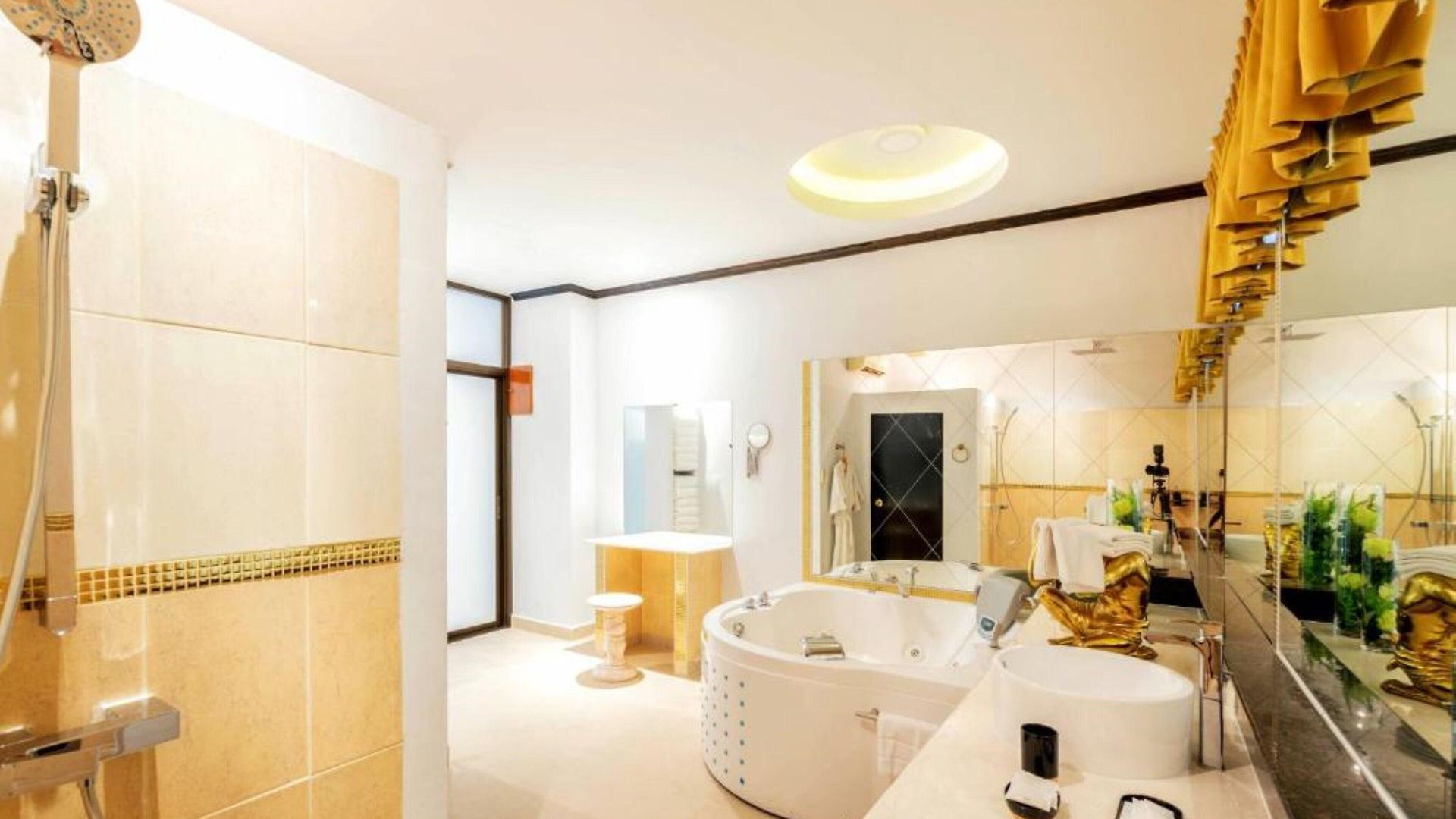 โรงแรม Poseidon Boutique 3*