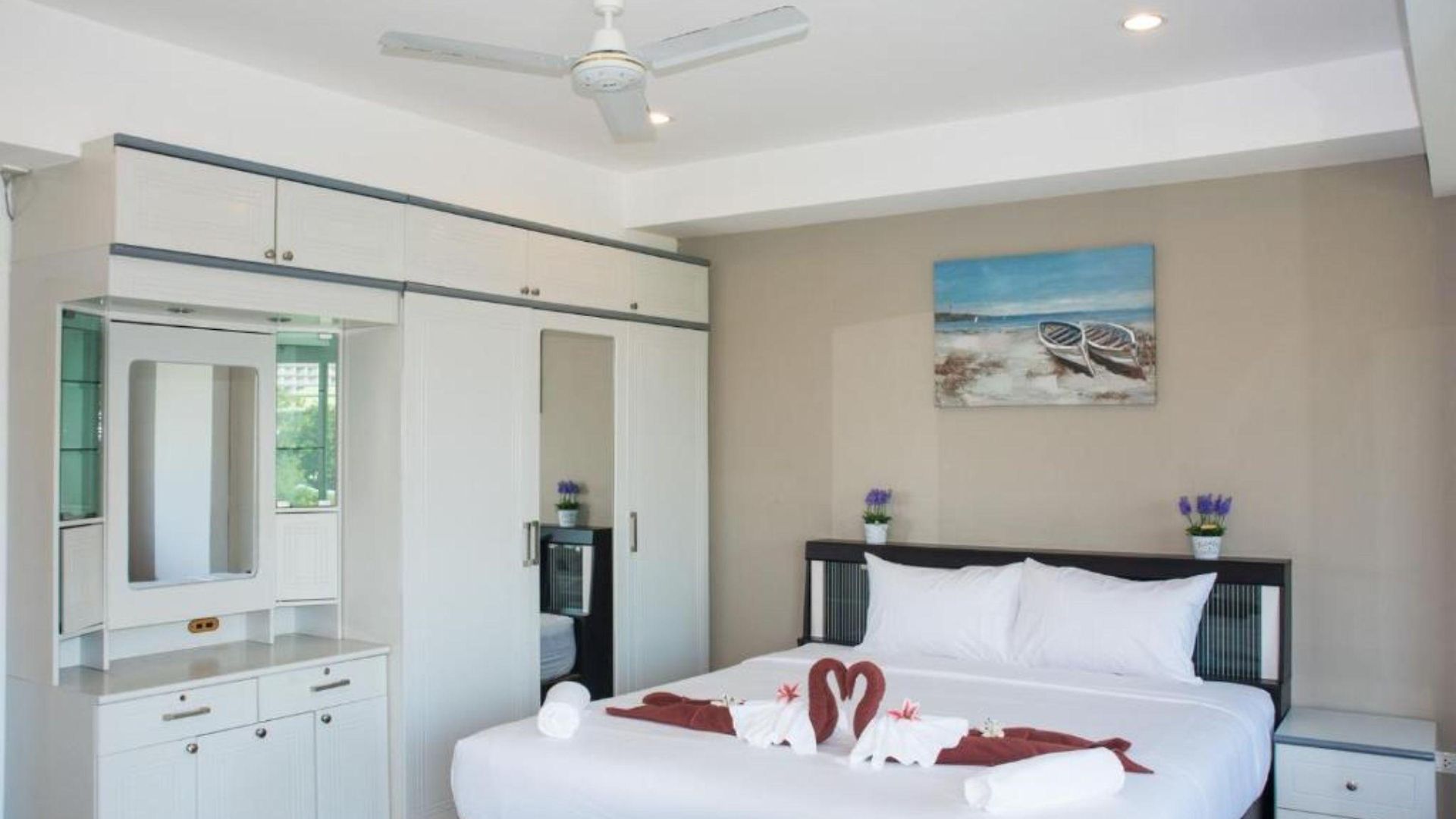 Lighthouse 2* Pattaya