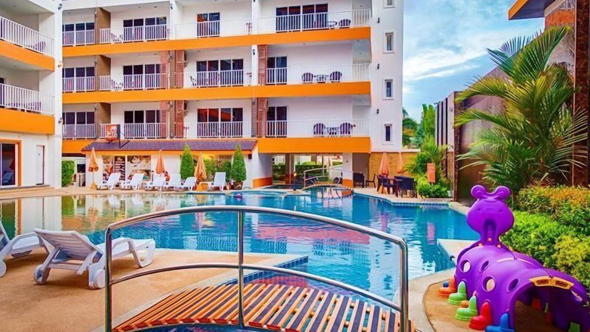 Family 4* Pattaya