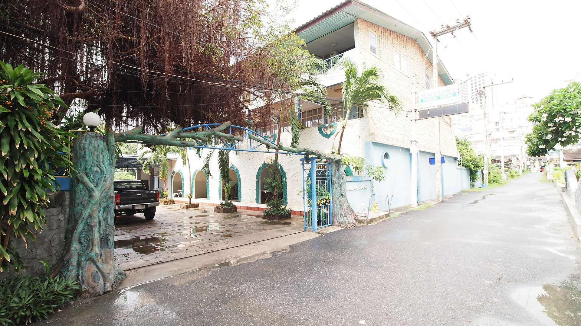 Oyo 1003 Naklua House โรงแรม