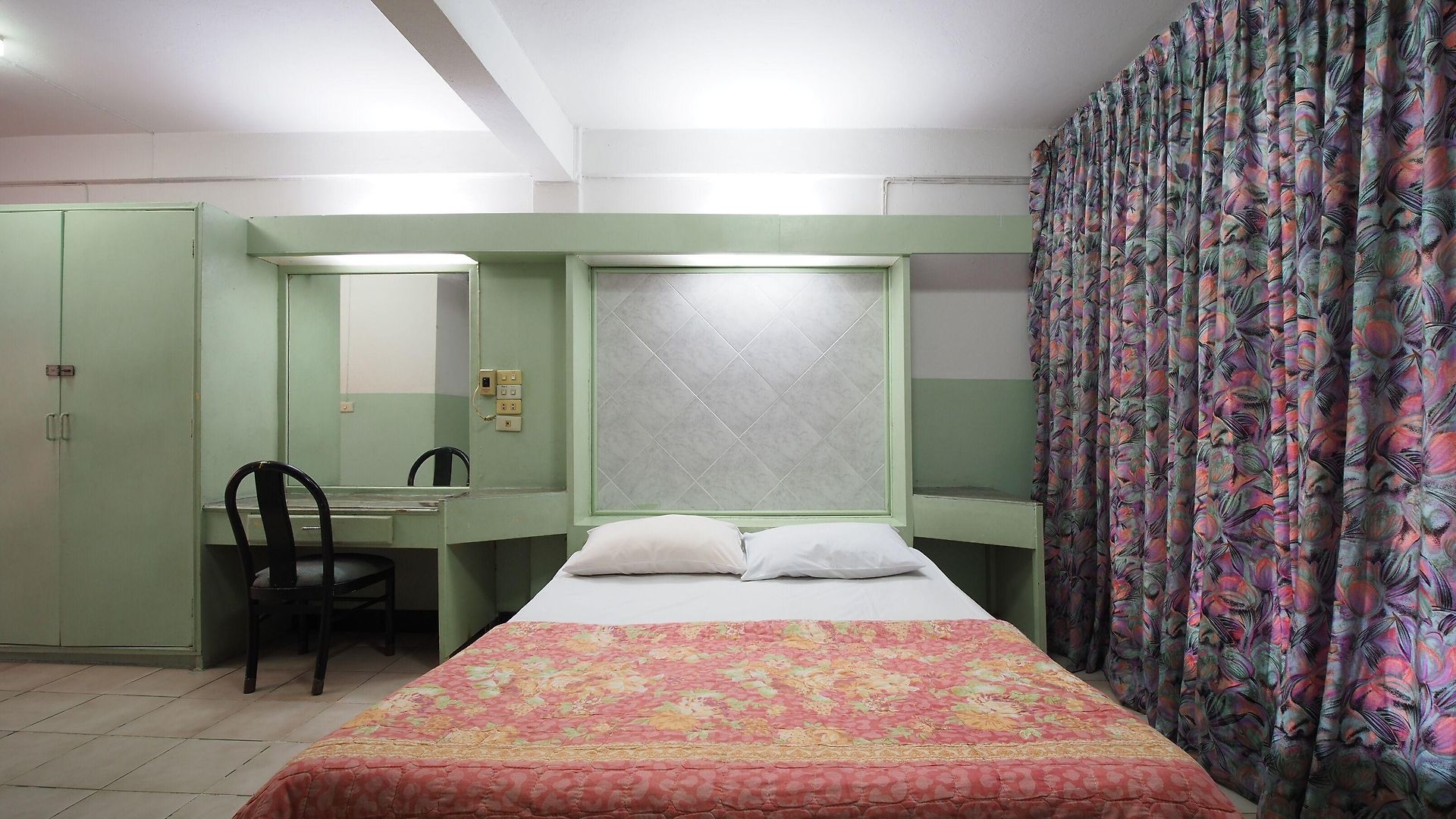 โรงแรม Oyo 1003 Naklua House 3*