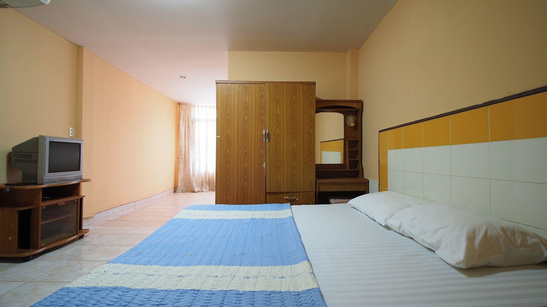 โรงแรม Oyo 1004 Naklua Mansion Pattaya