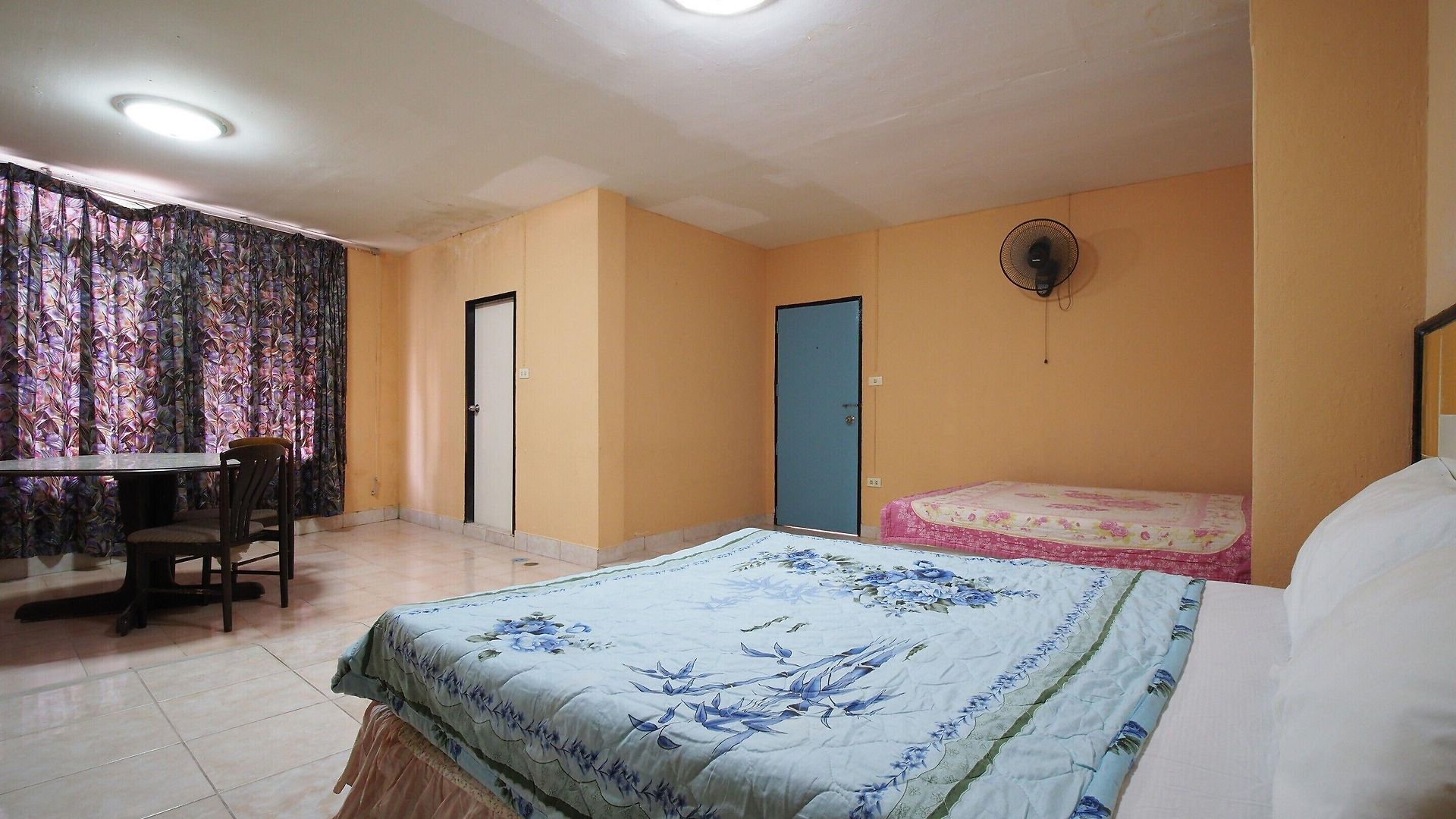 โรงแรม Oyo 1004 Naklua Mansion Pattaya