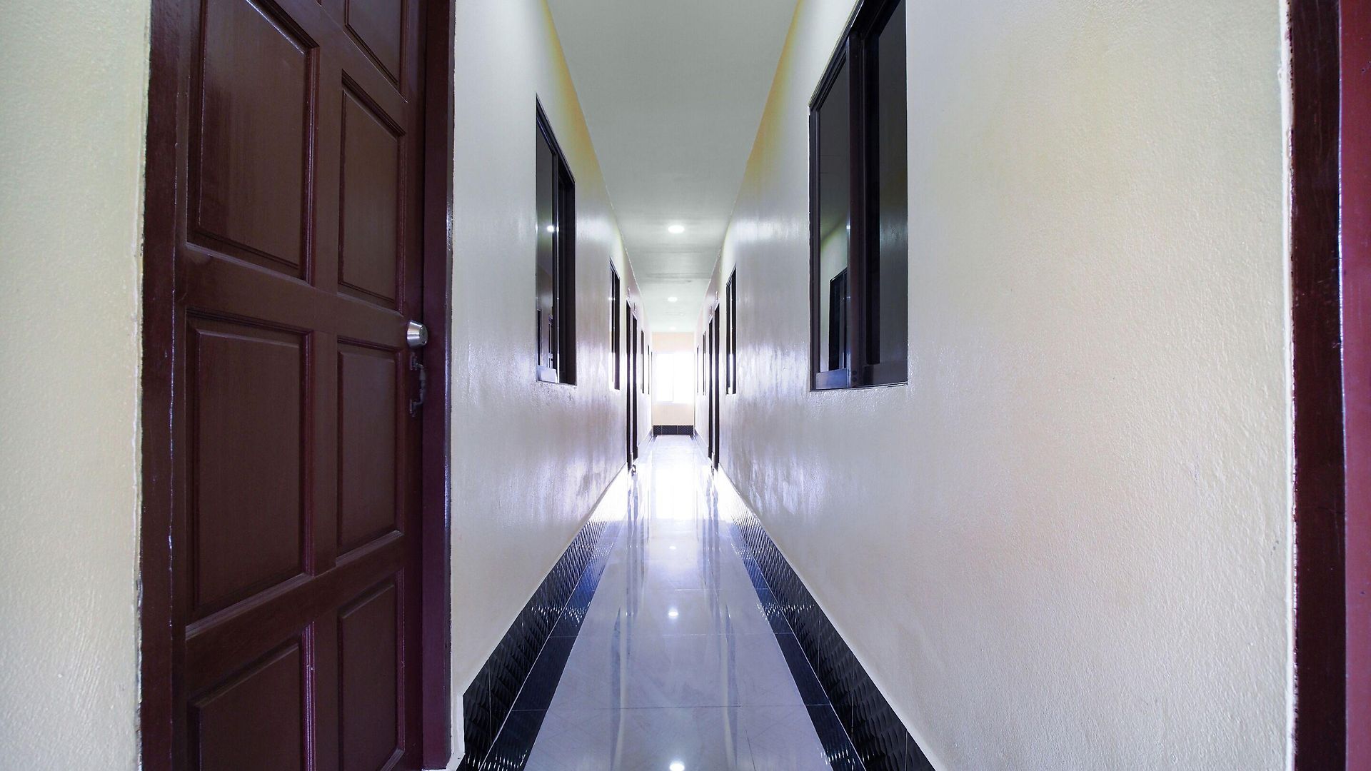 Khanidta โรงแรม