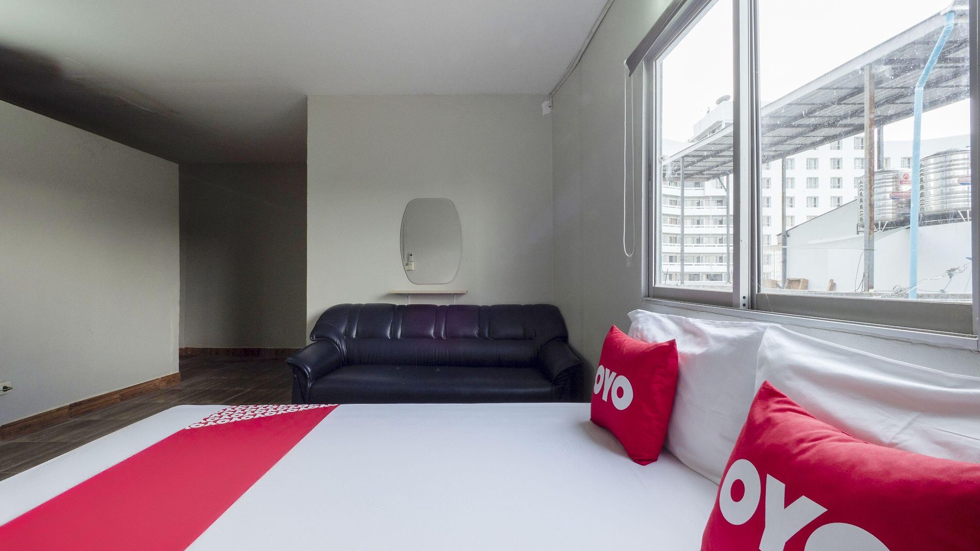Oyo 1066 Encore Sea Side โรงแรม