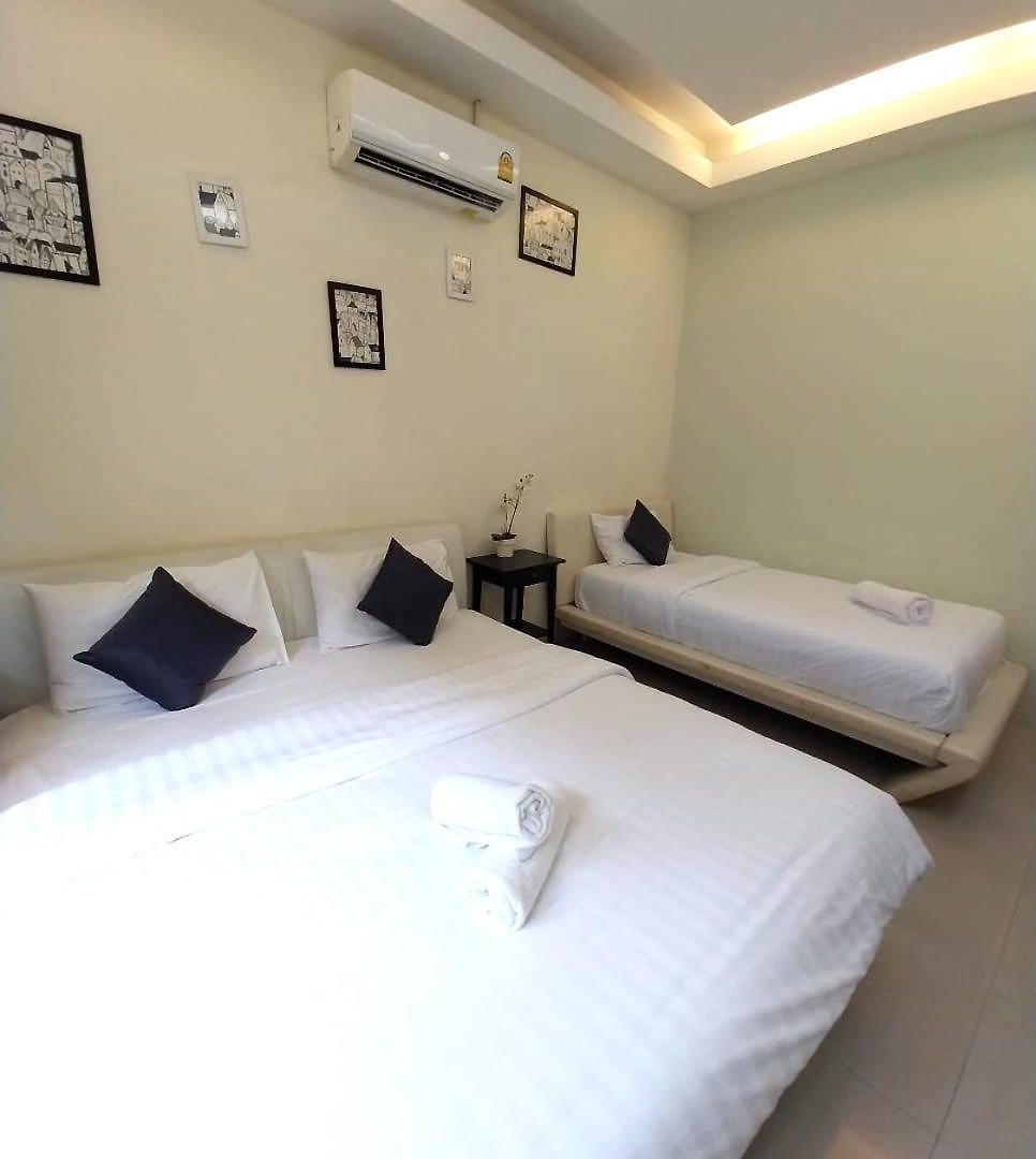 Villa Happy N Joy Pool Near Jomtien On Thepprasit Road
