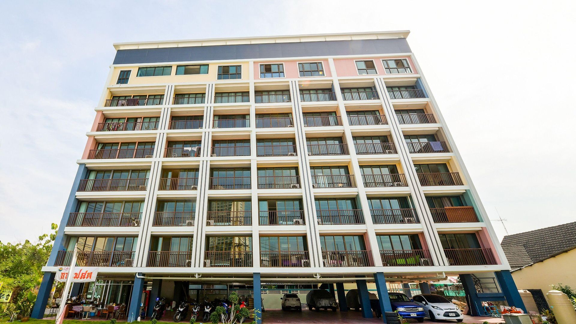โรงแรม Oyo 458 Nakorn Siam Boutique 2*