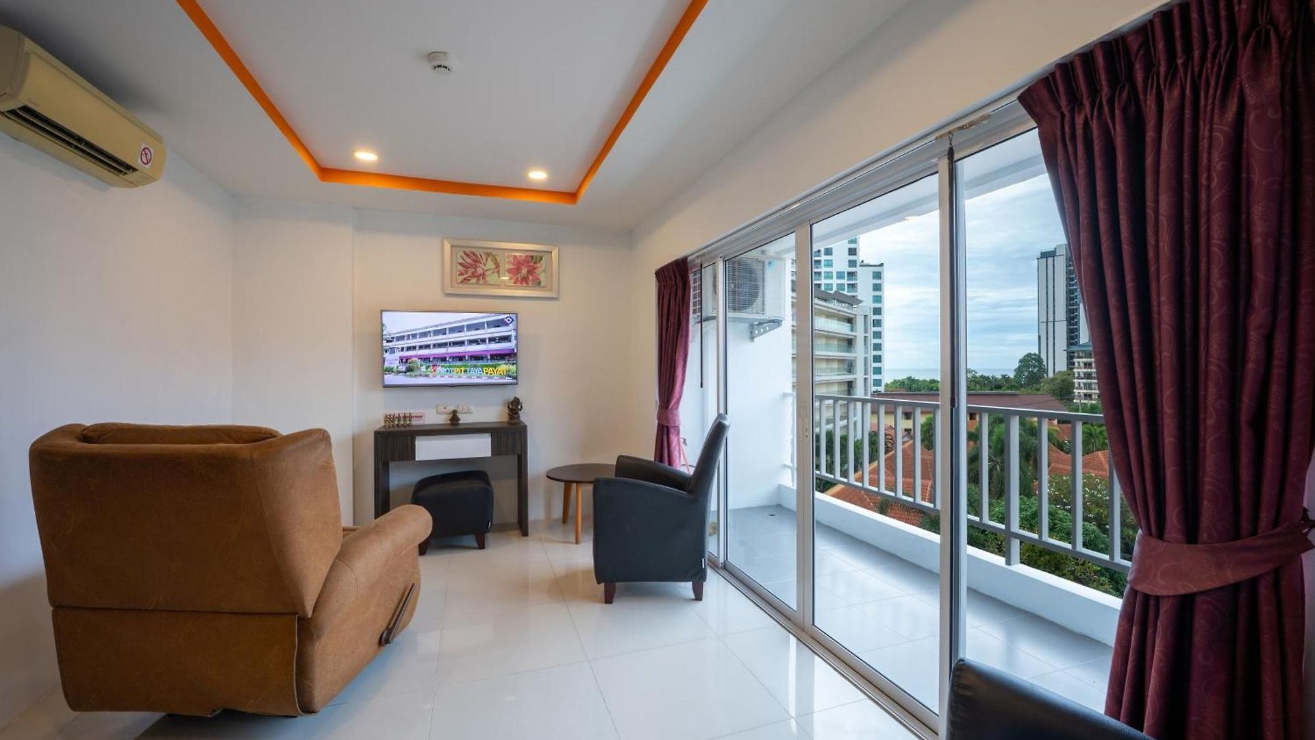อพาร์ทเม้น New Nordic 5 By Apartwell Pattaya