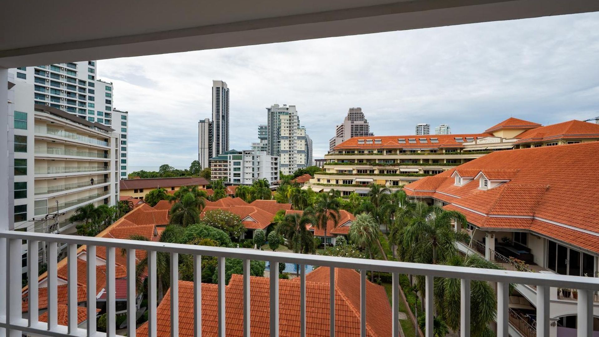 New Nordic 5 By Apartwell อพาร์ทเม้น Pattaya