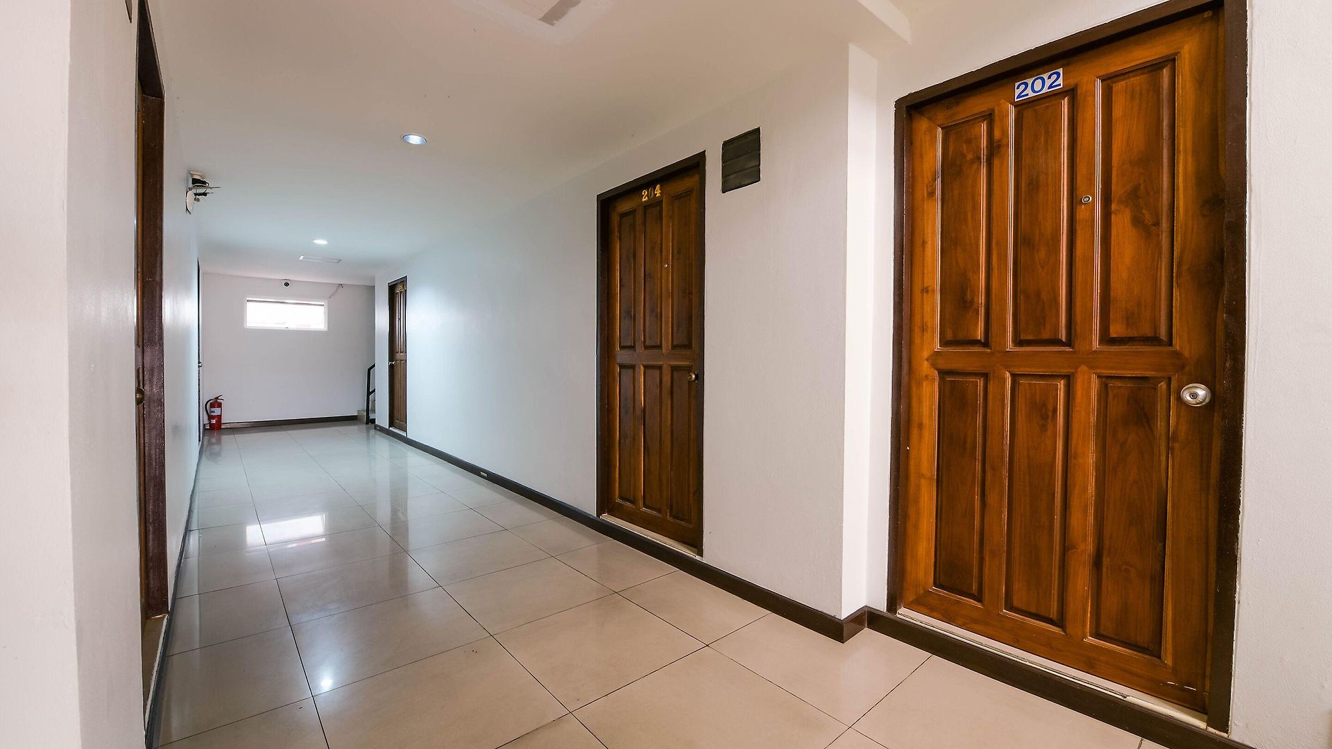 โรงแรม Oyo 438 24 2*