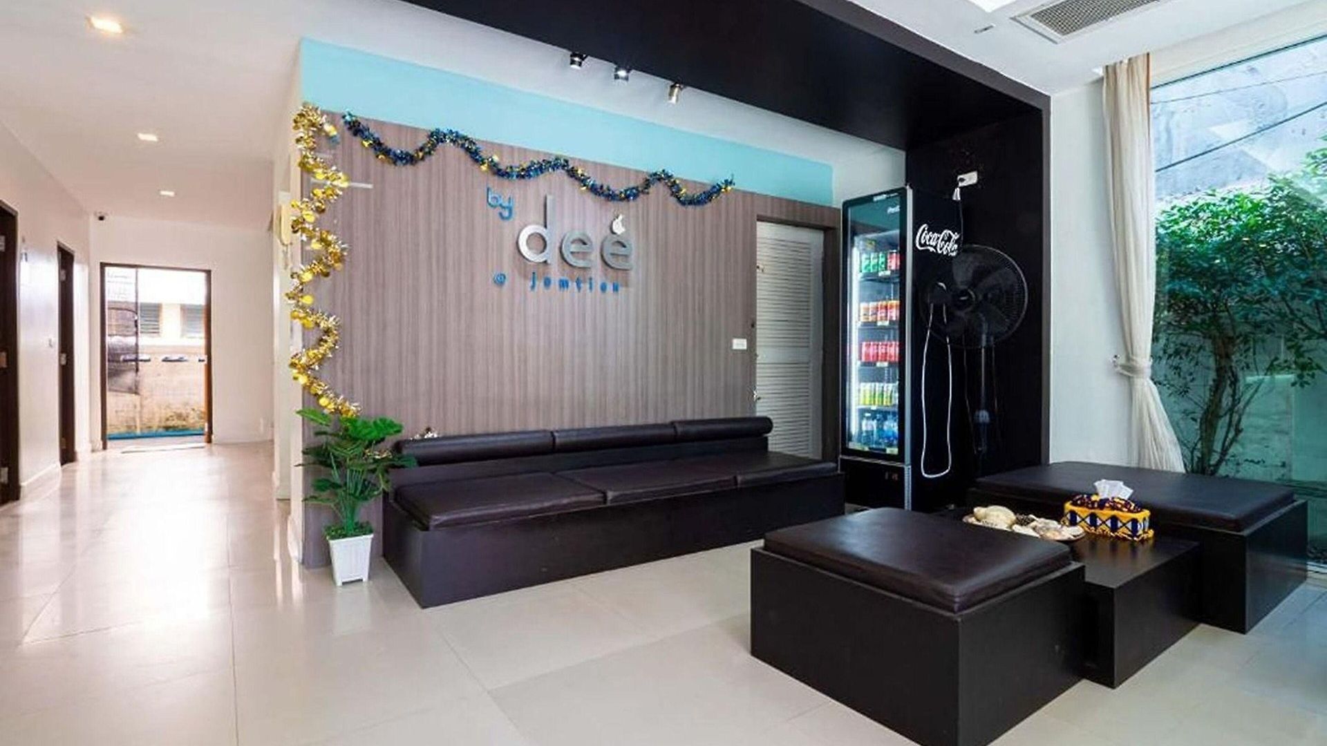 By Dee @jomtien โรงแรม 3*