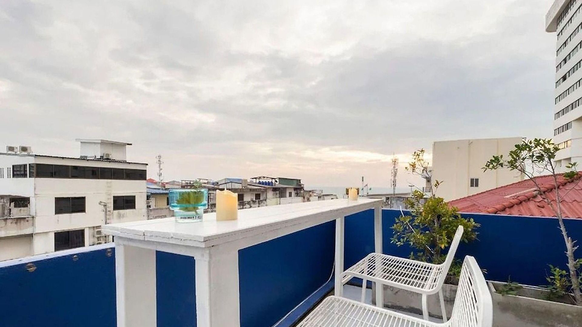 โรงแรม By Dee @jomtien Pattaya
