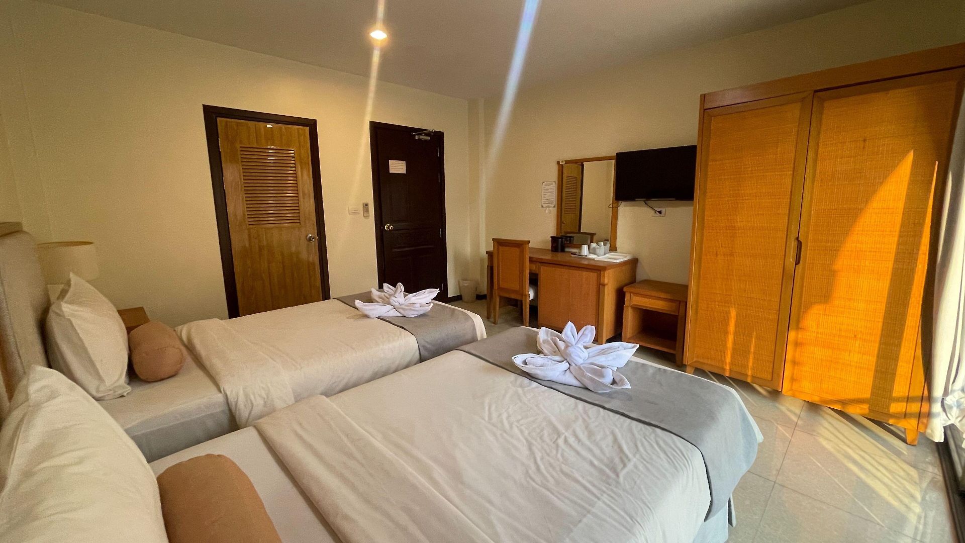 Babylon โรงแรม 3*
