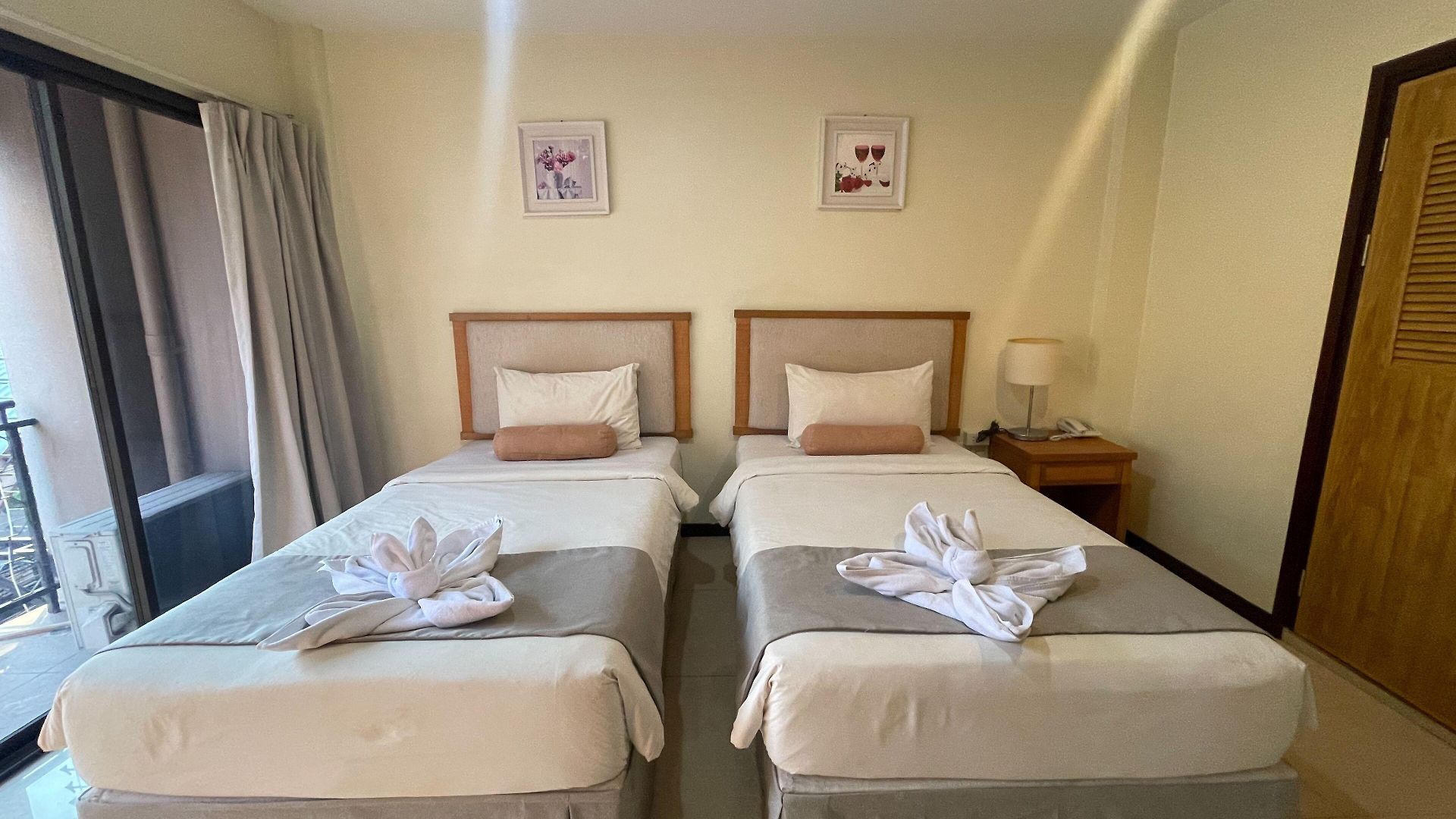 Babylon โรงแรม 3*