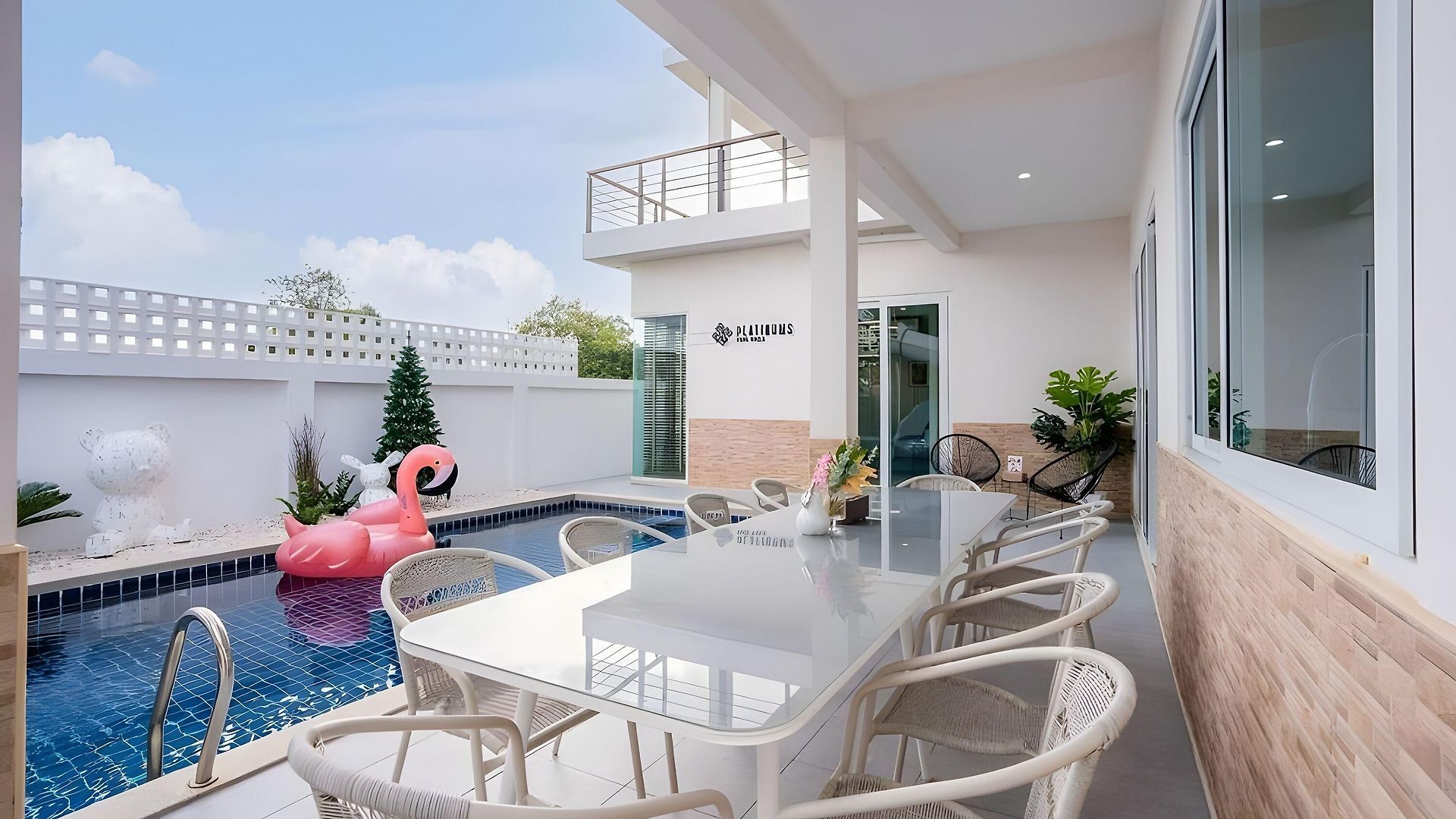 Platinum Pool * Pattaya