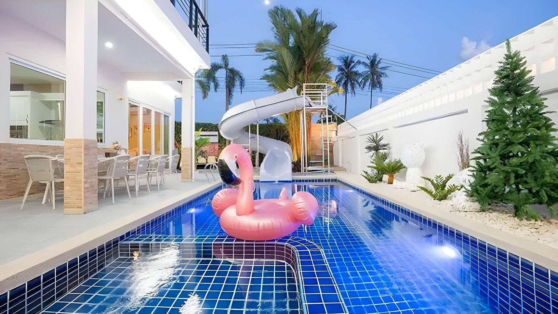 Platinum Pool โรงแรม