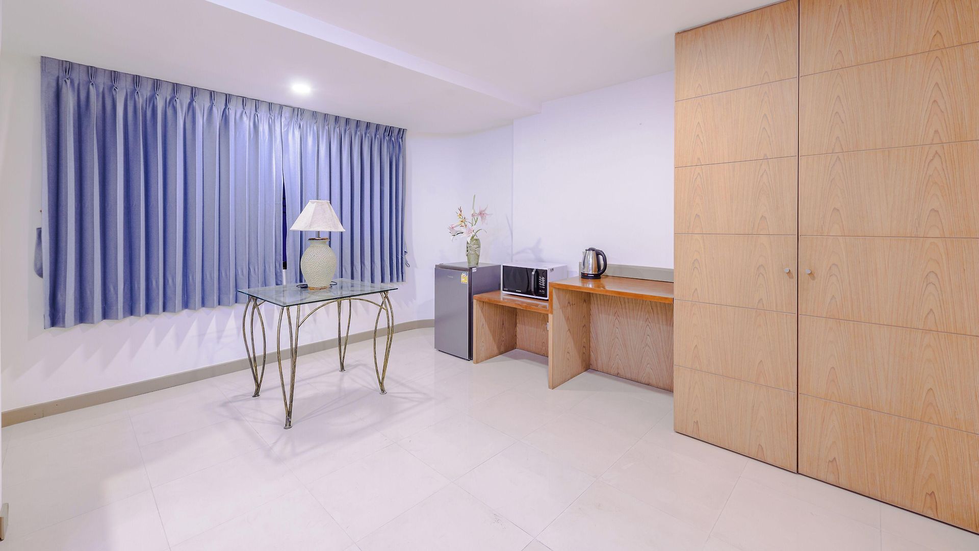 โรงแรม Pasadena 2*