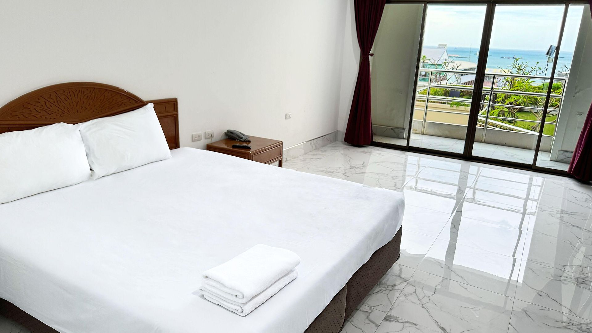 Highfive โรงแรม Pattaya