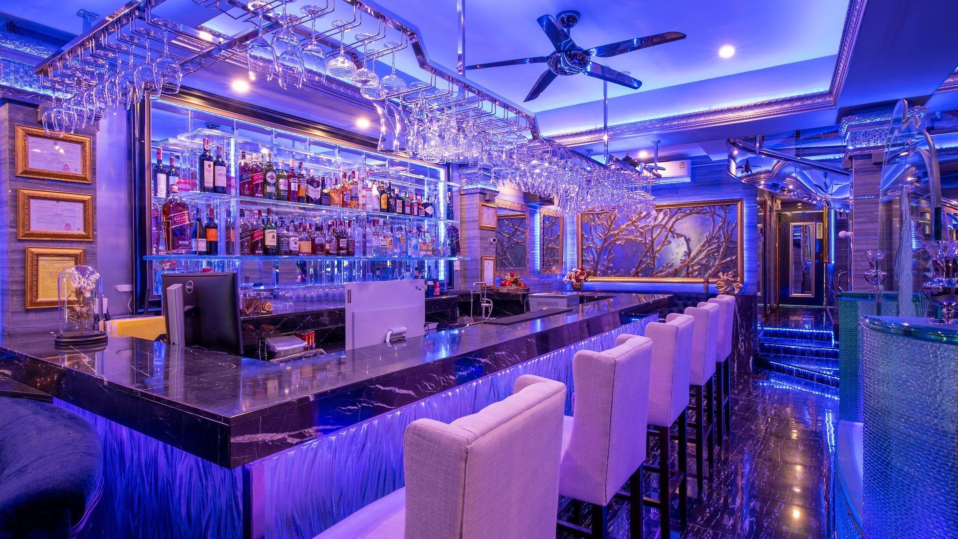 The Globe Hotel, Bar & Restaurant 3* Pattaya
