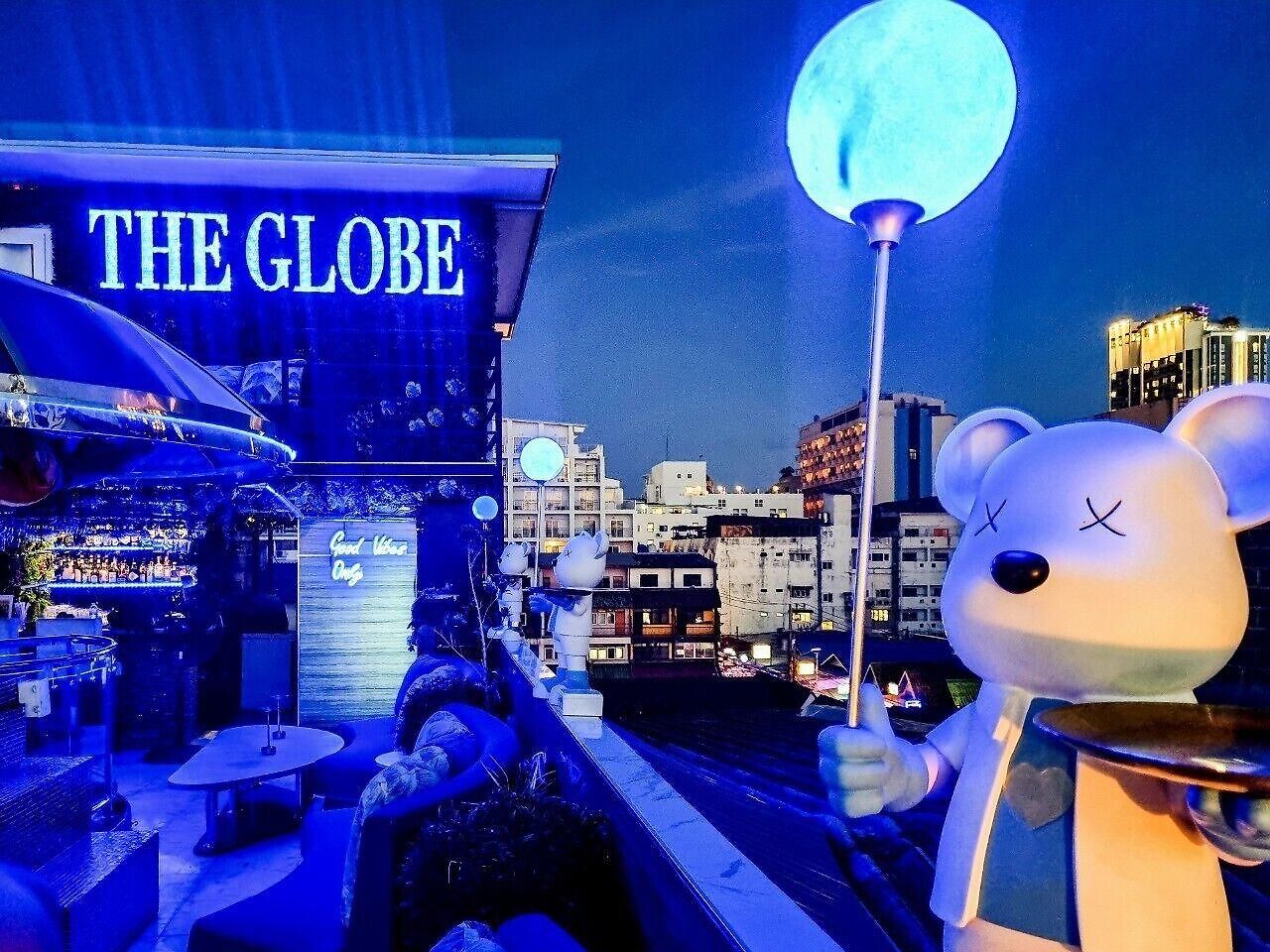 The Globe Hotel, Bar & Restaurant โรงแรม Pattaya