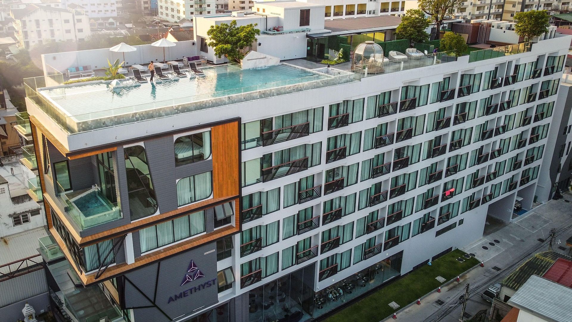 โรงแรม Amethyst