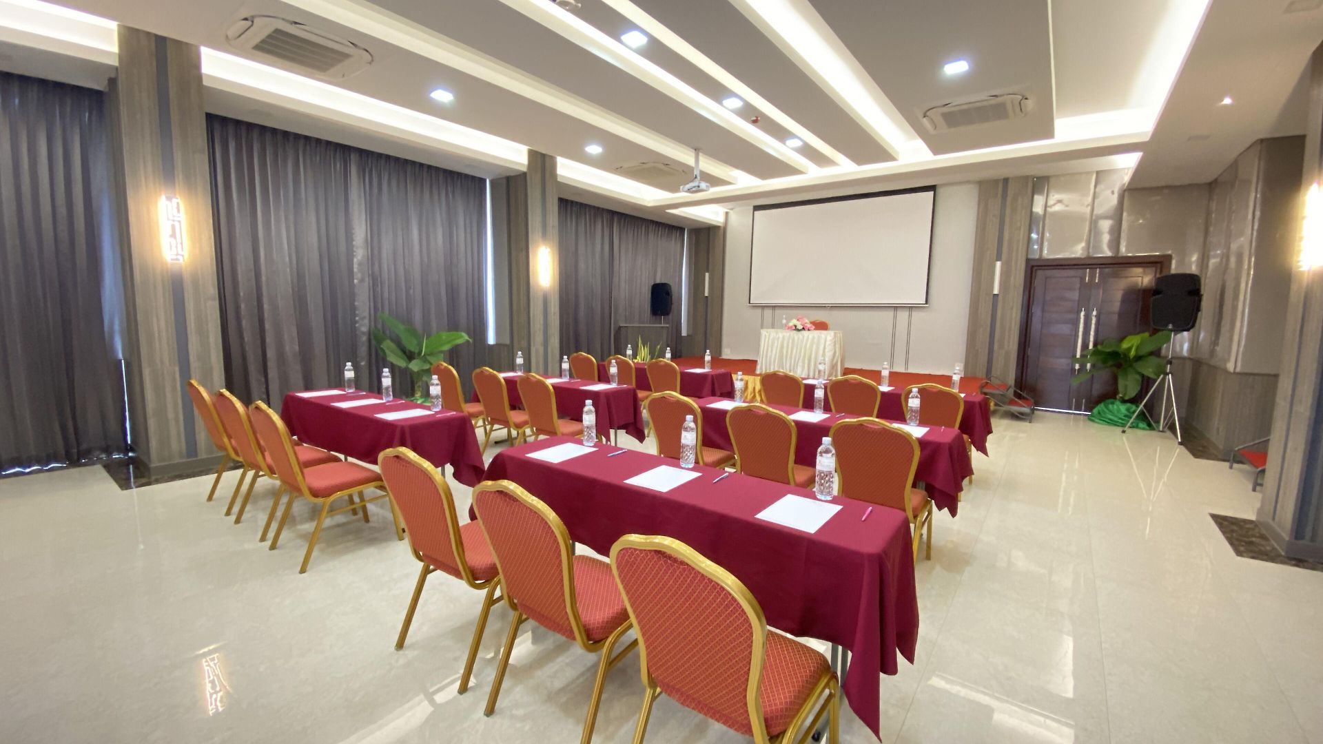 Vareena Palace 5* Pattaya