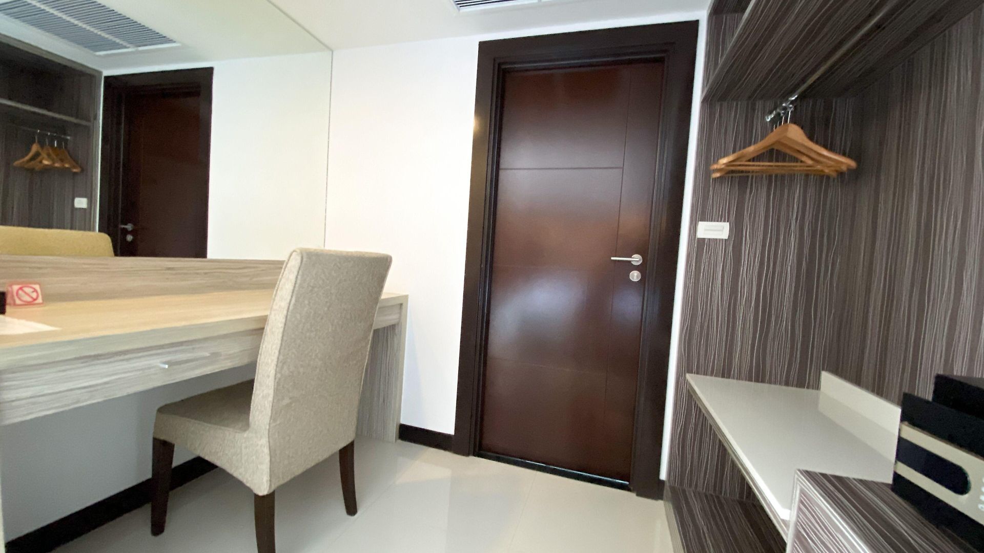 Vareena Palace โรงแรม 5*