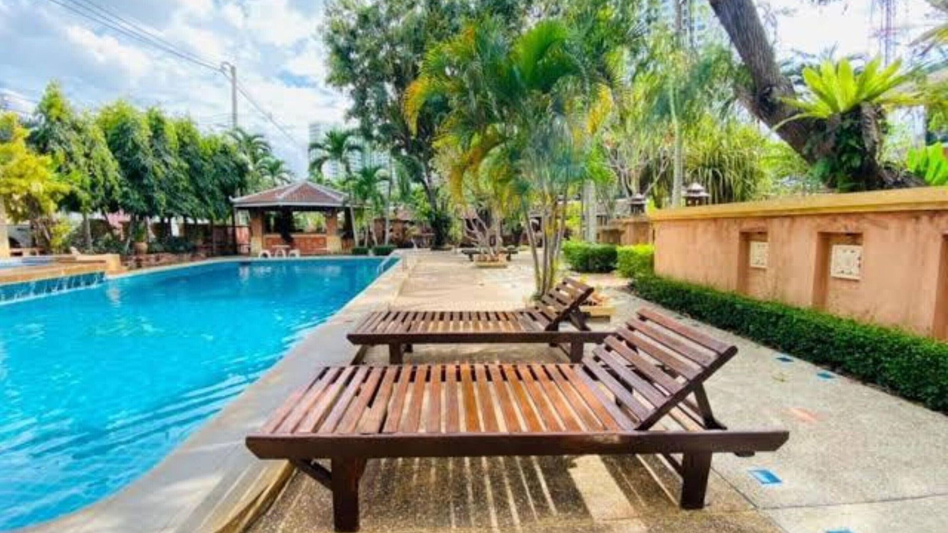 Safari Riviera โรงแรม Pattaya