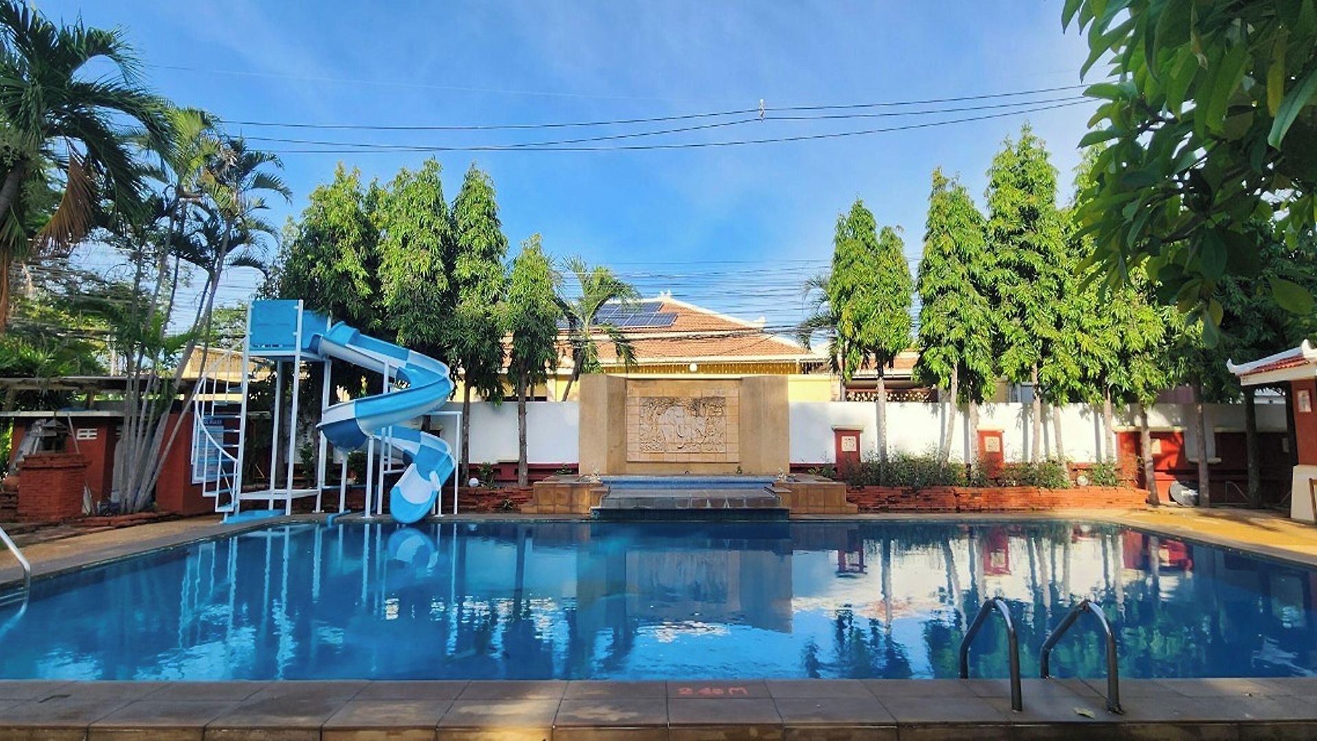 โรงแรม Safari Riviera 3*