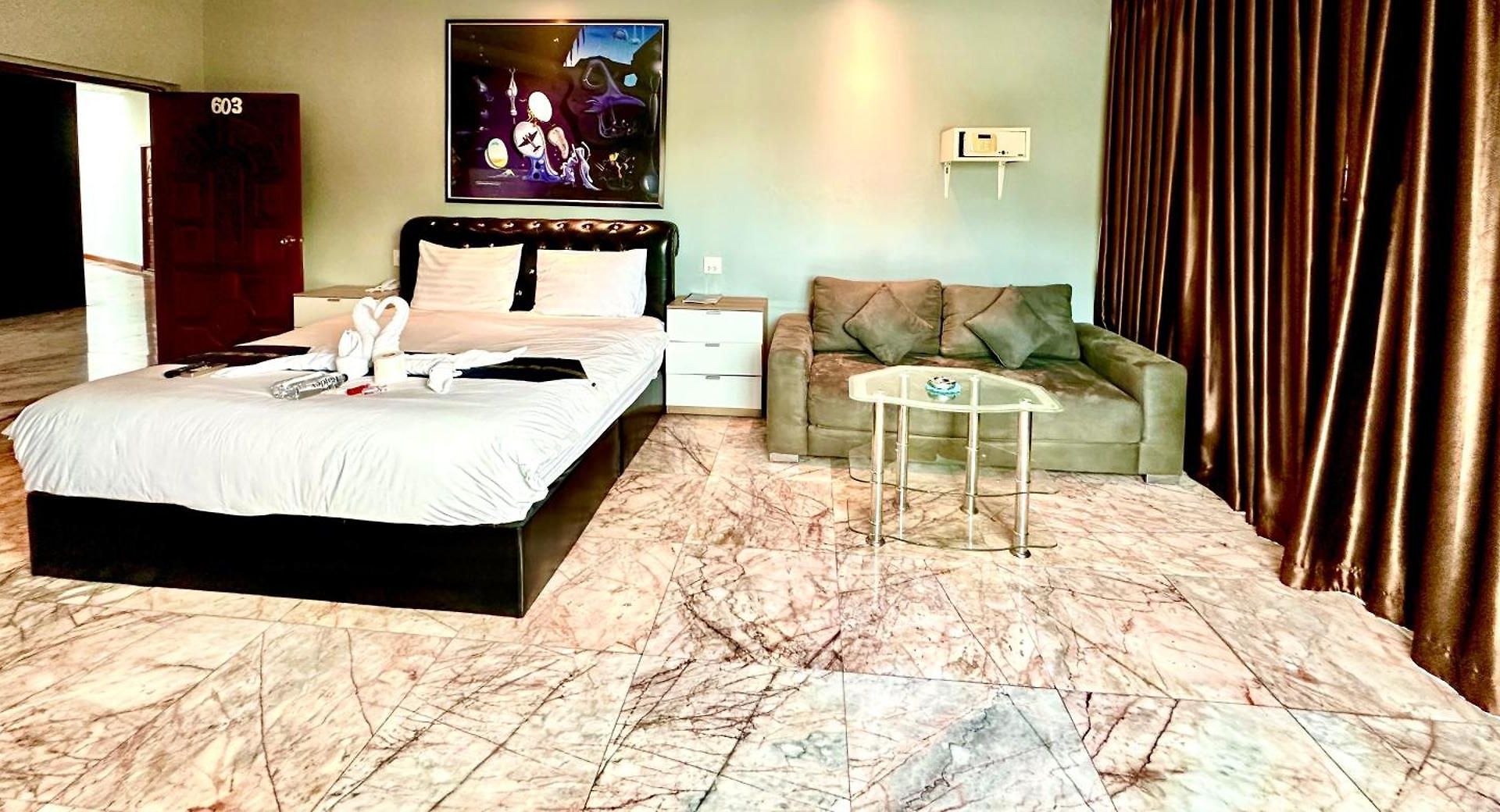 โรงแรม Koenig
