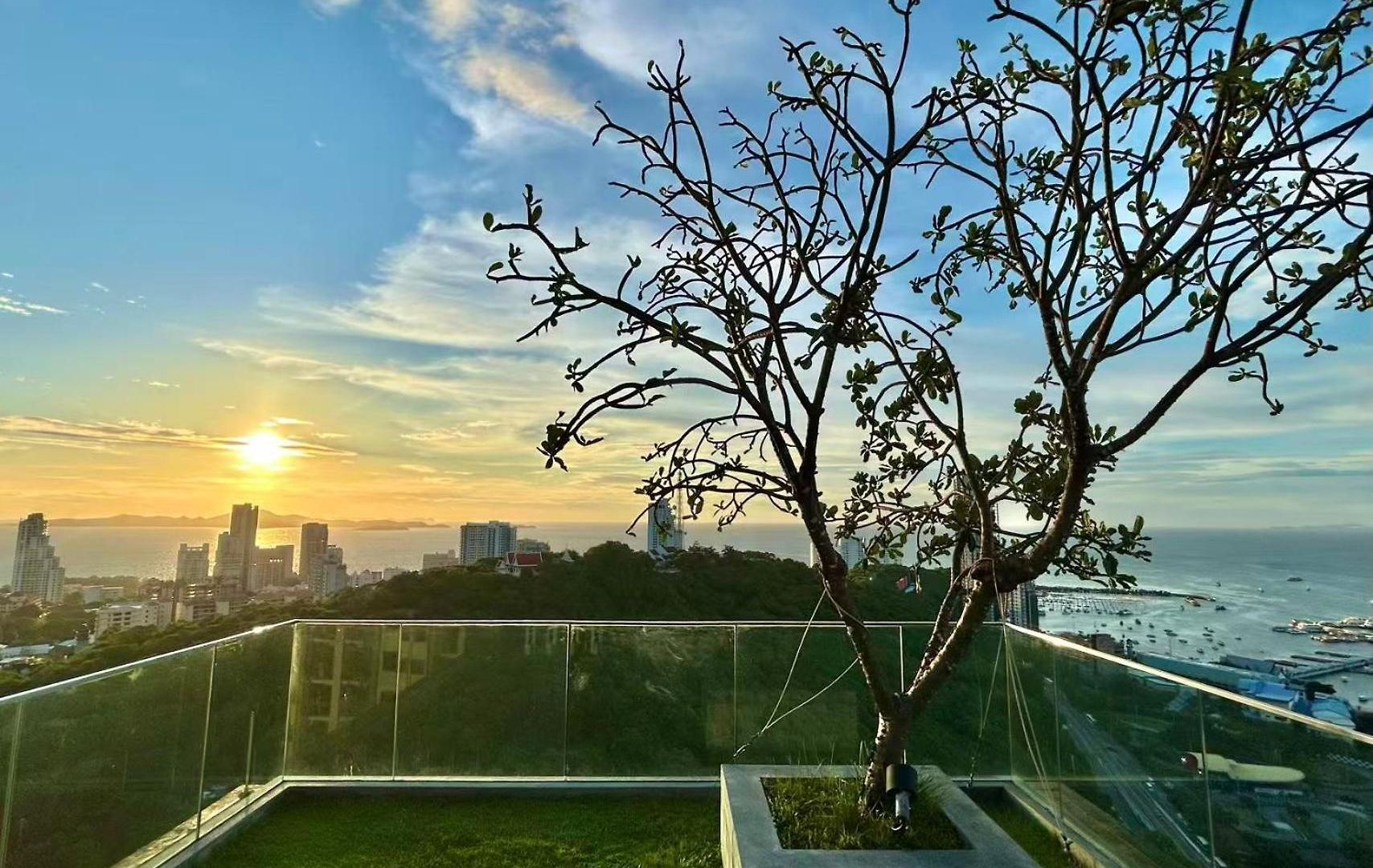 อพาร์ทเม้น Unixx Sea View *