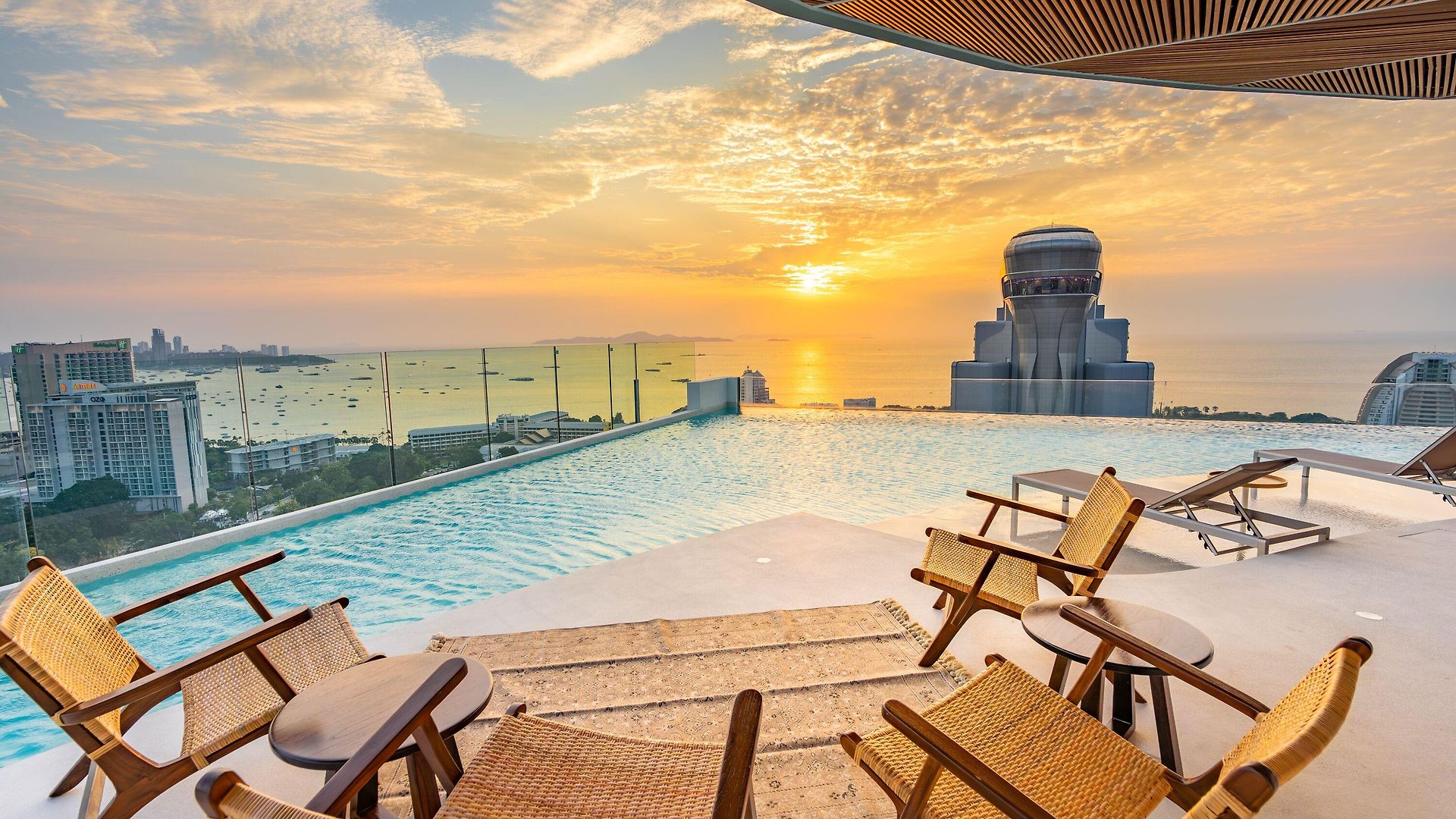 Akara โรงแรม 5*
