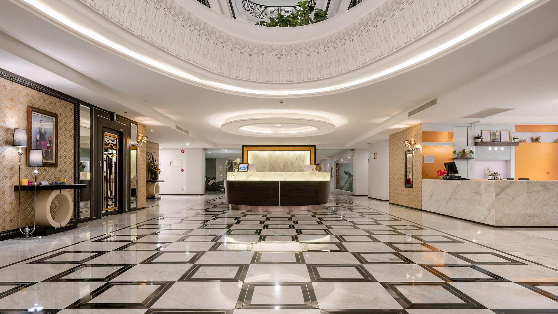 Sirin Exclusive And โรงแรม
