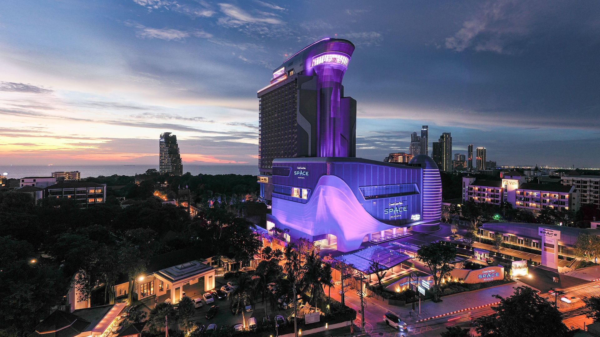 โรงแรม แกรนด์ เซนเตอร์ พอยต์ สเปซ พัทยา 5*