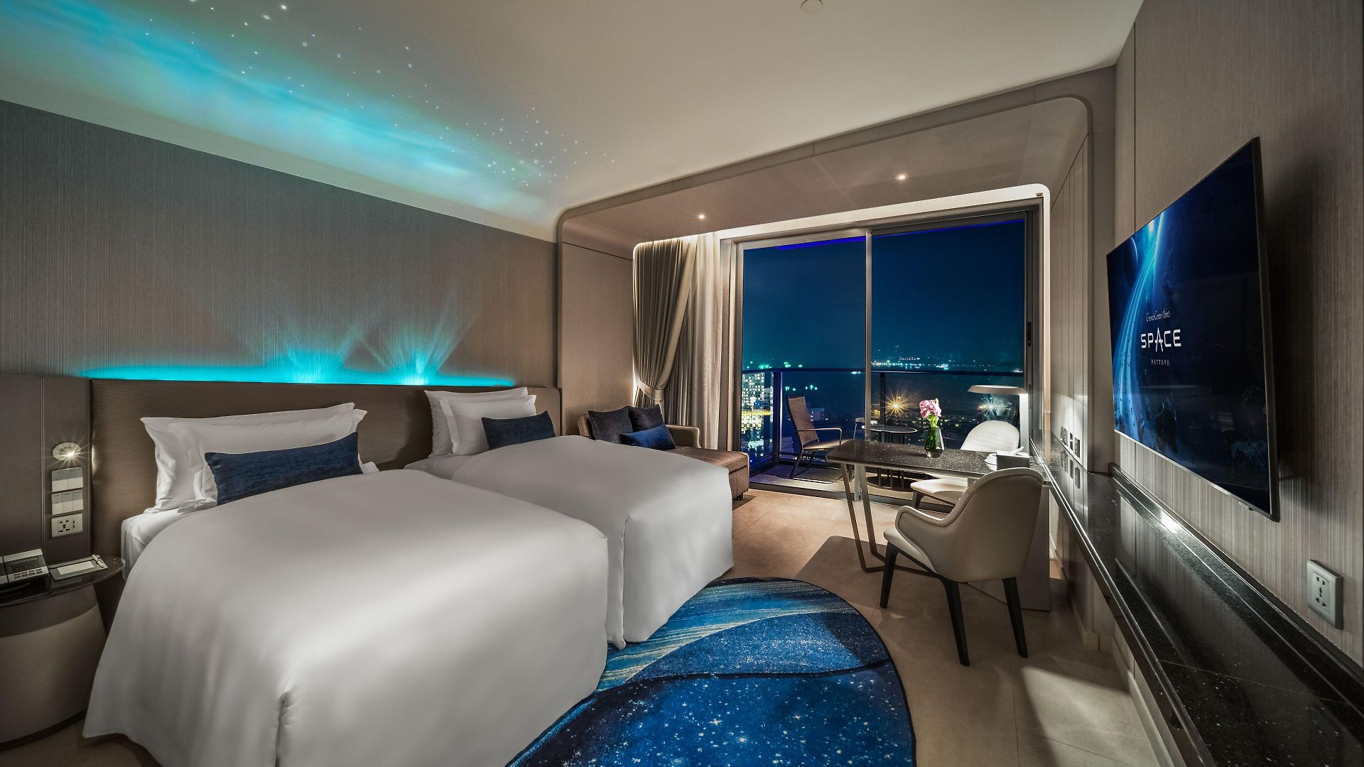 โรงแรม แกรนด์ เซนเตอร์ พอยต์ สเปซ พัทยา 5*