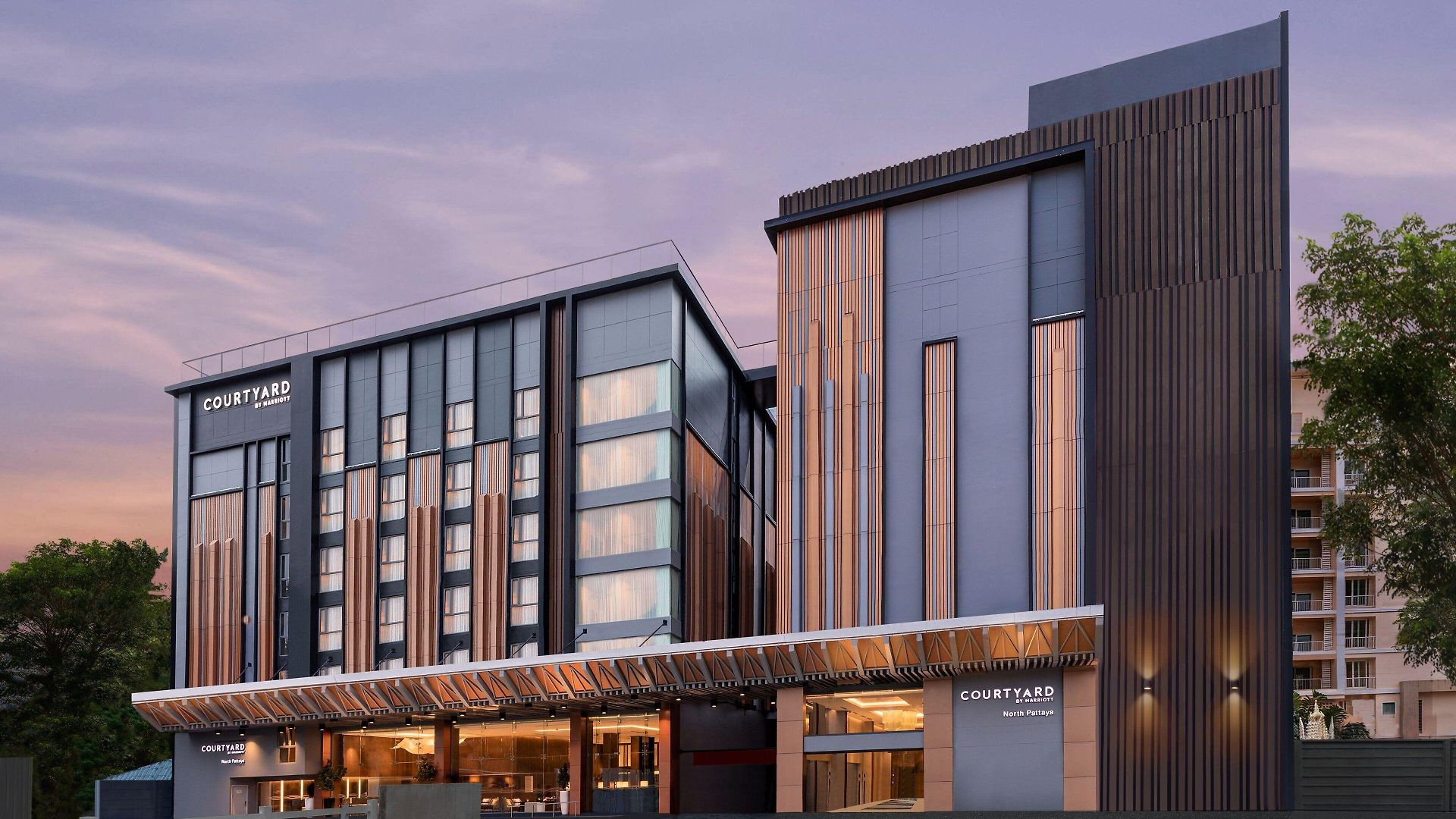 Courtyard By Marriott North Hotel
