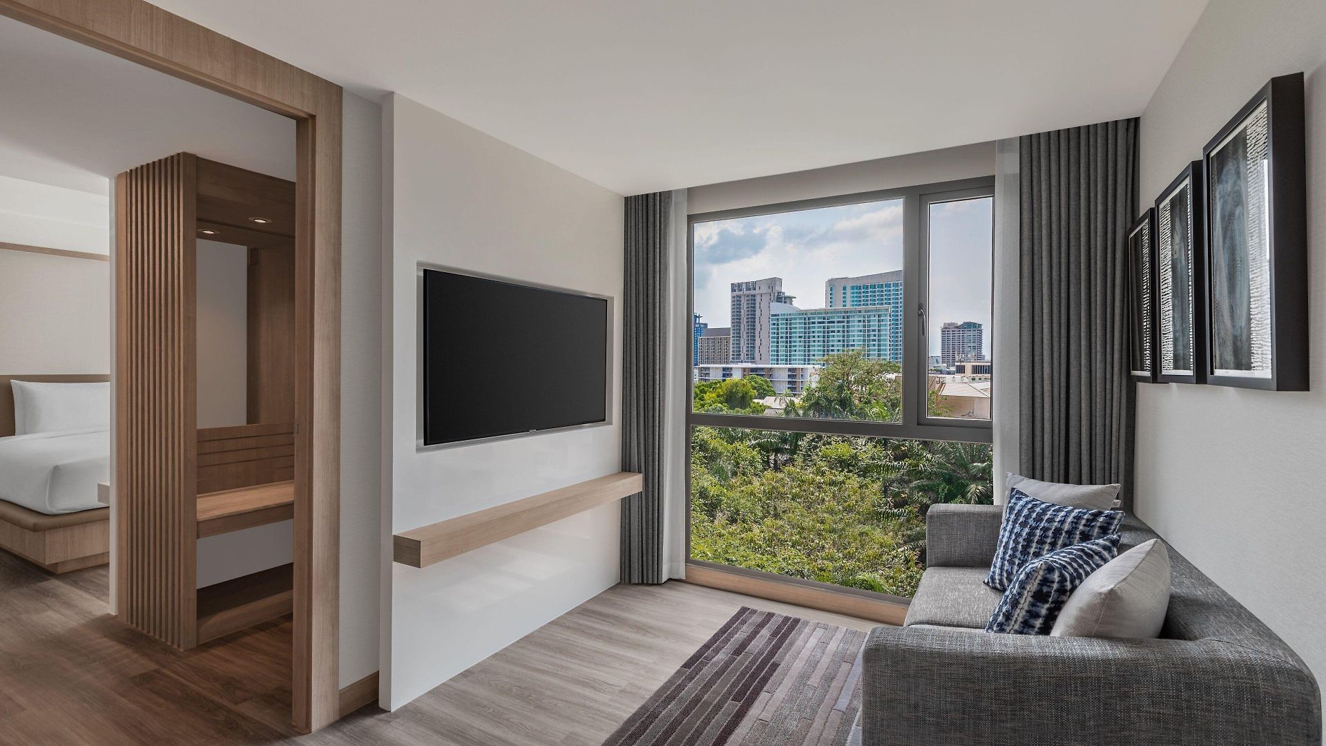 Courtyard By Marriott North 5*