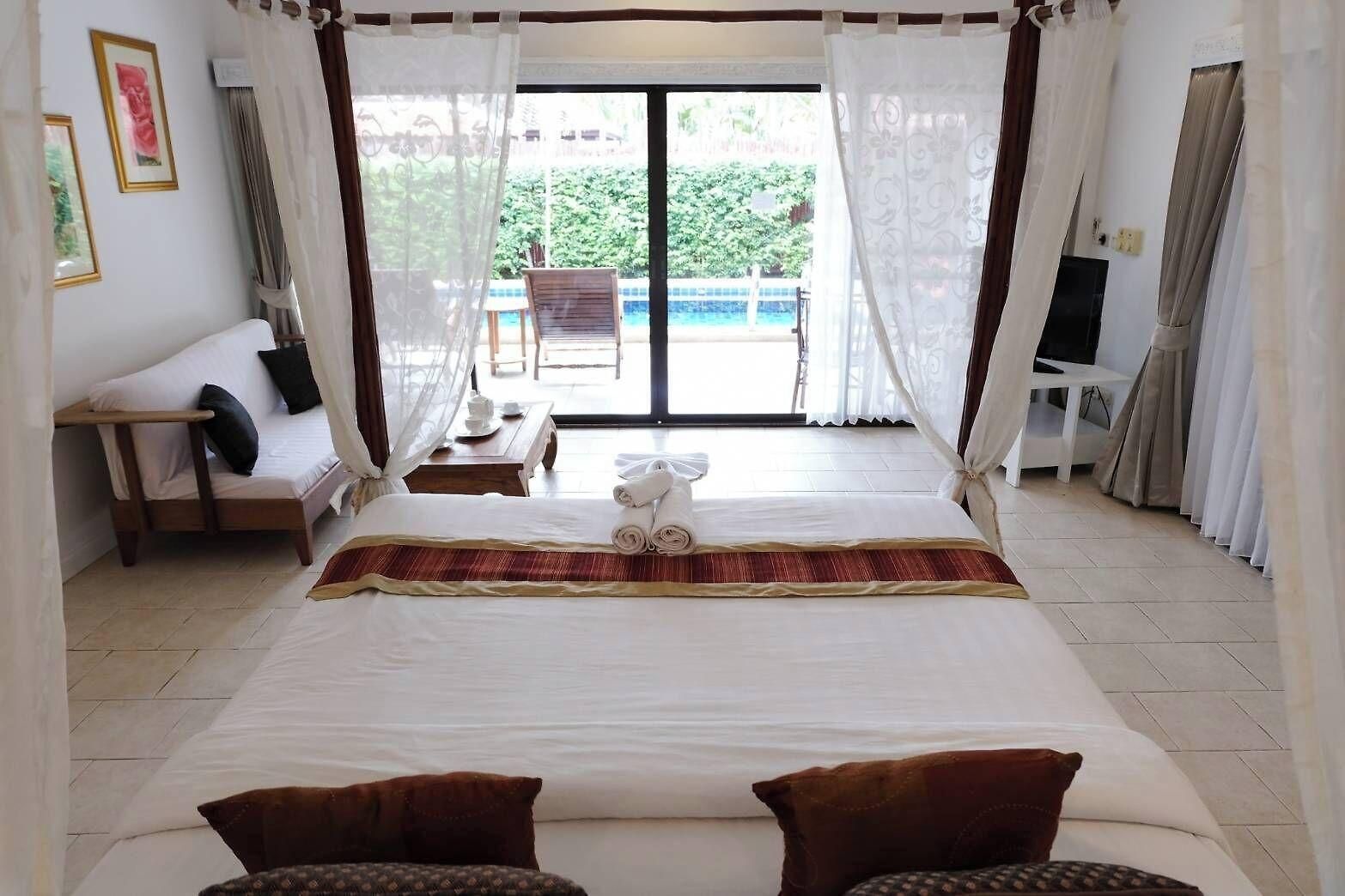 Raya Private Pool * Pattaya