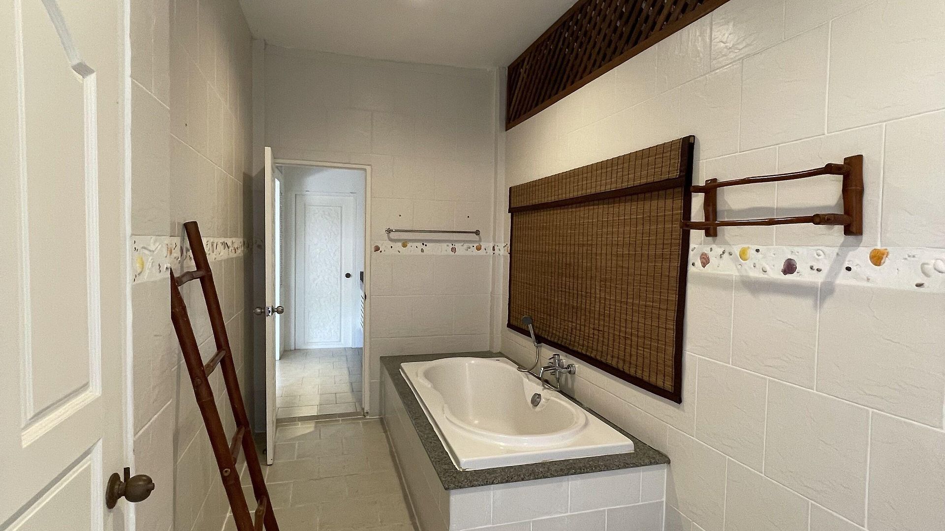 Raya Private Pool * Pattaya